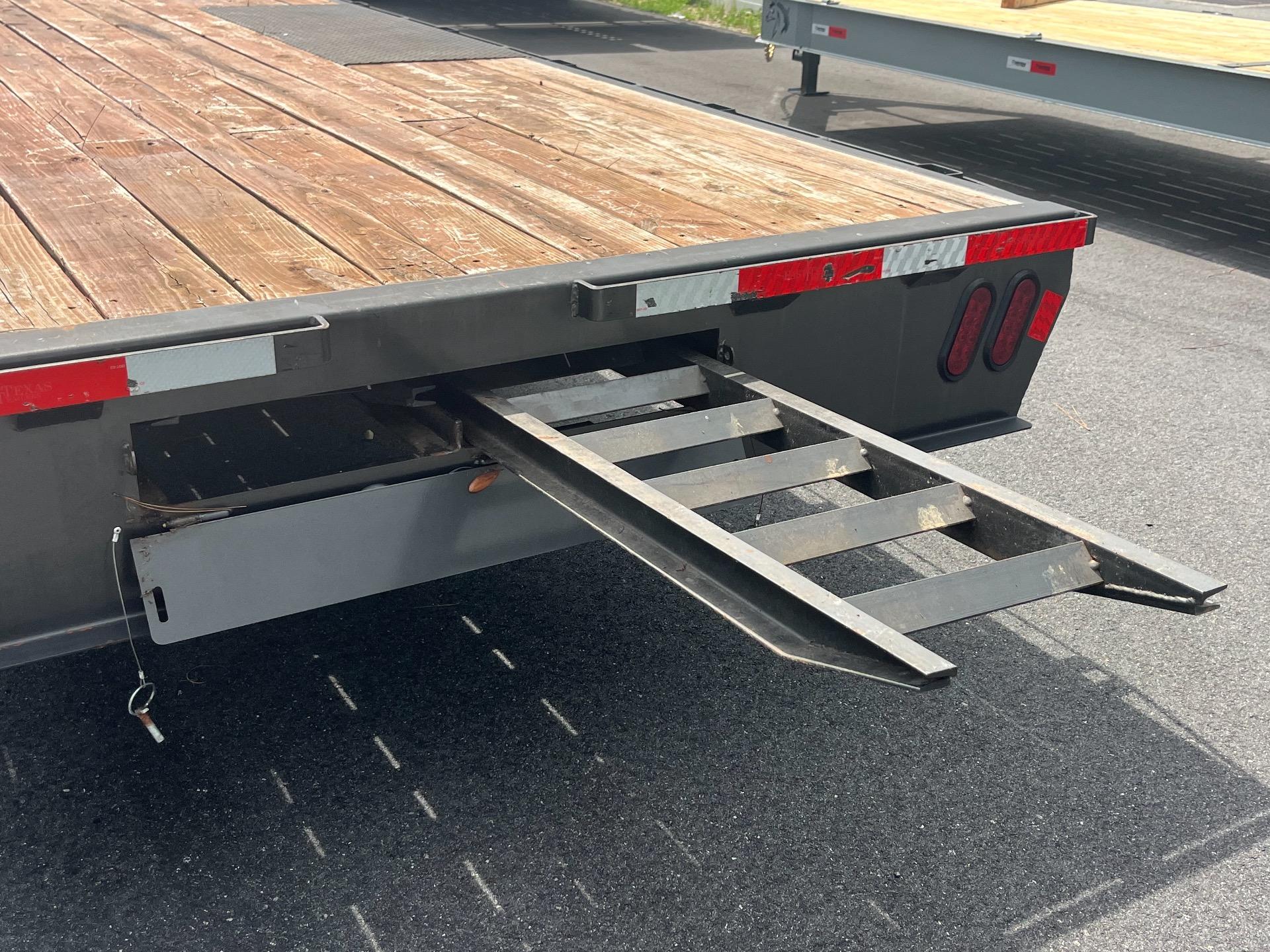 2021 East Texas Trailer 8.5' x 24' 6