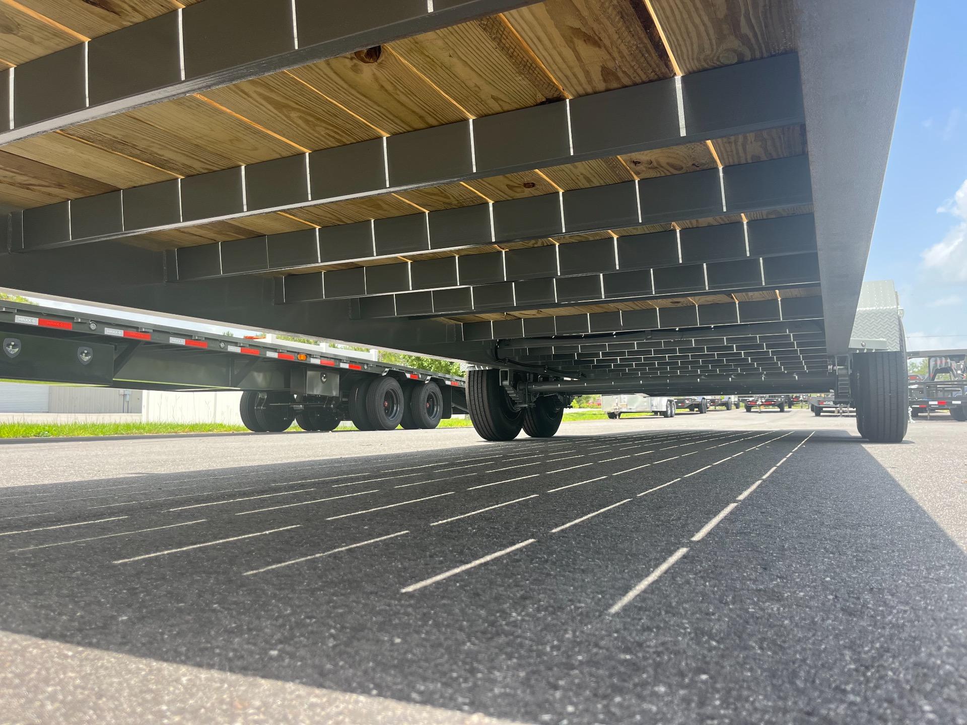 2025 Southern Utility 7' x 28' - 16K 11