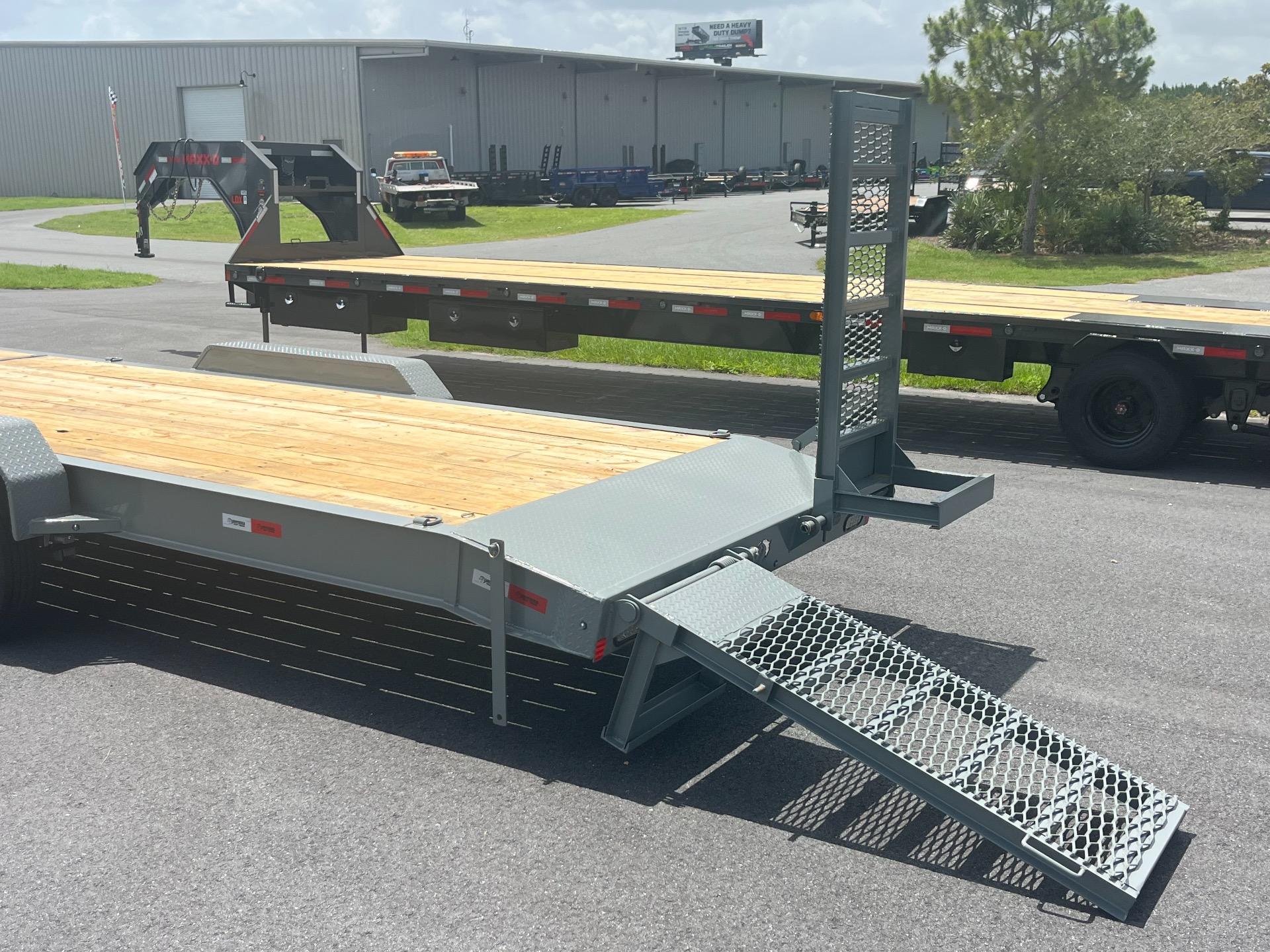 2025 Southern Utility 7' x 28' - 16K 6
