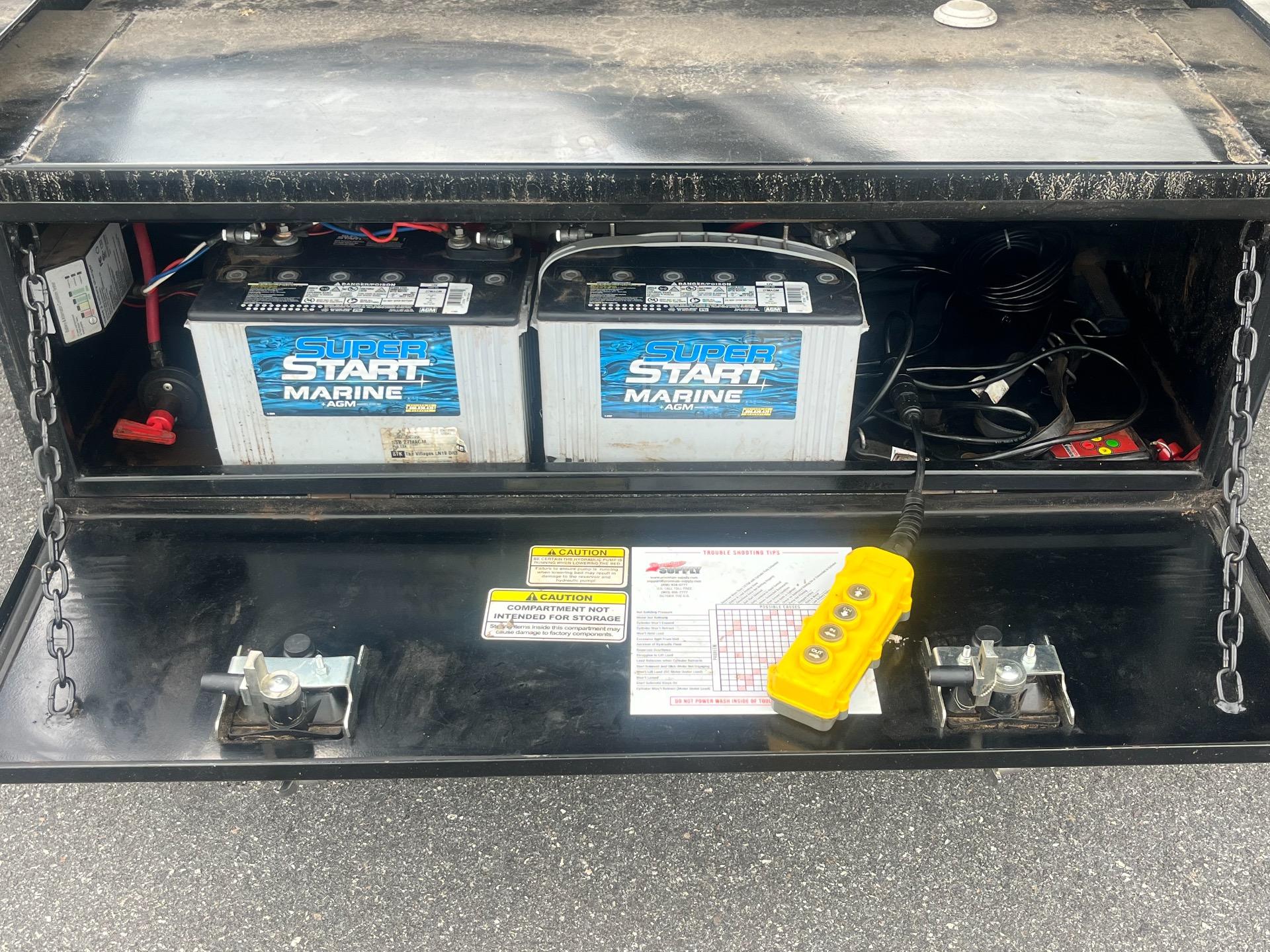 2022 MAXX-D 40' Flatbed Tilt 10
