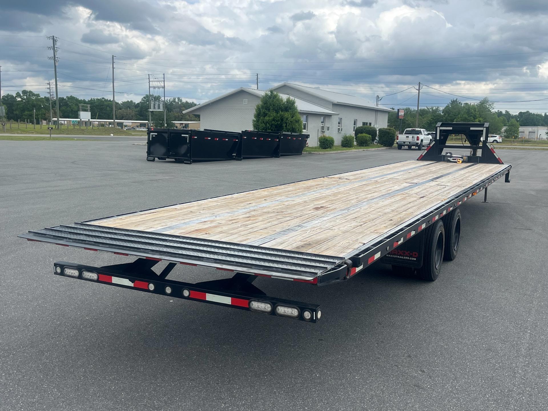 2022 MAXX-D 40' Flatbed Tilt 14