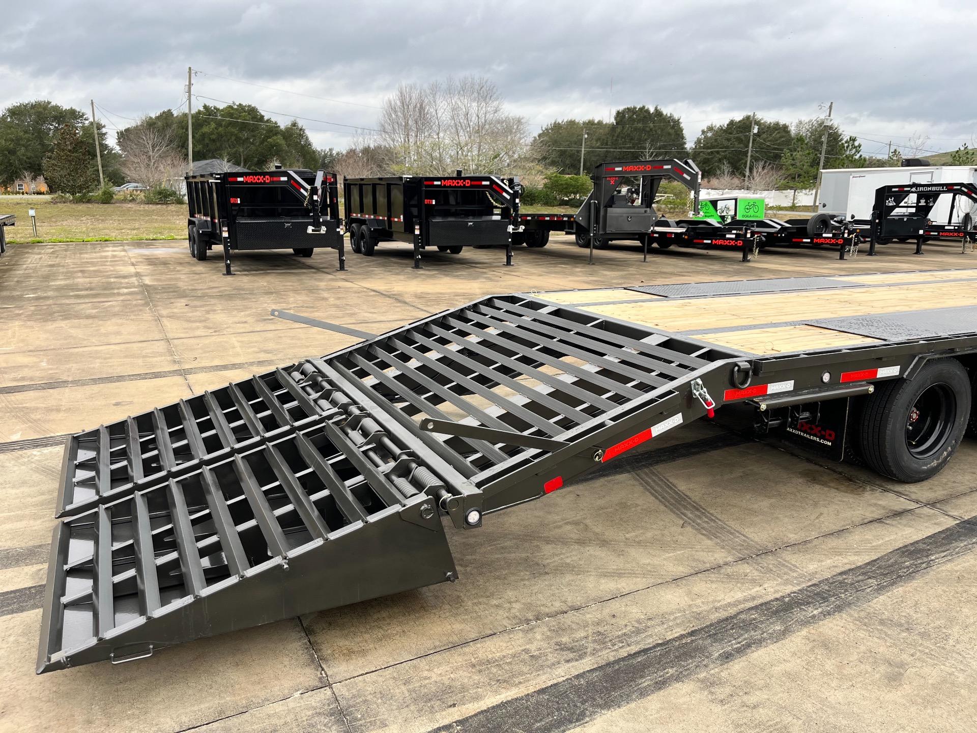 2024 MaxxD 40K Gooseneck Flatbed LHX 102 x 40 For Sale