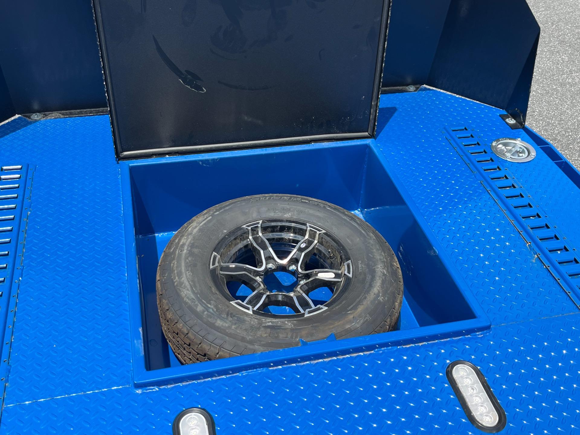 2025 MAXX-D Drop-N-Load 9