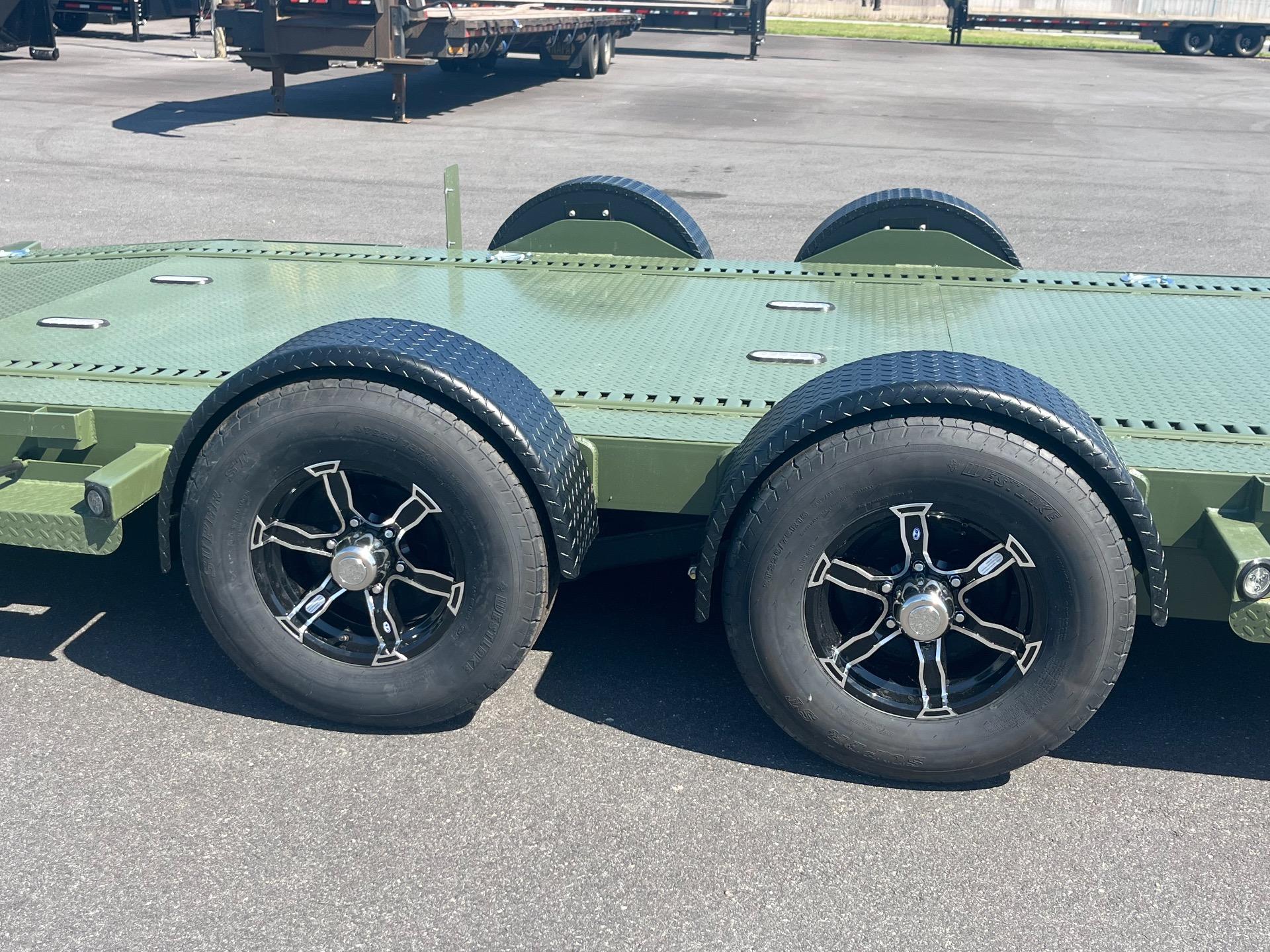 2025 MAXX-D Drop-N-Load 8
