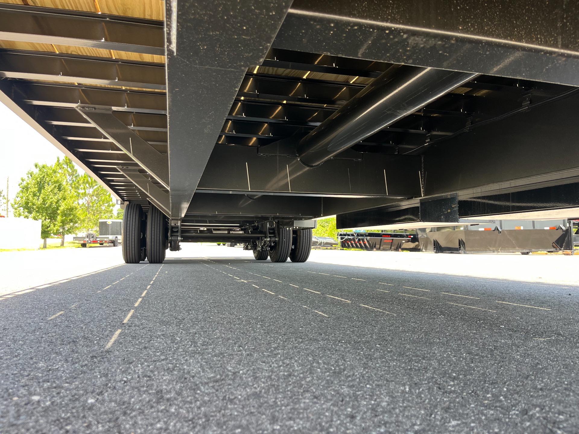 2025 MAXX-D LHX 8.5' x 32' 14