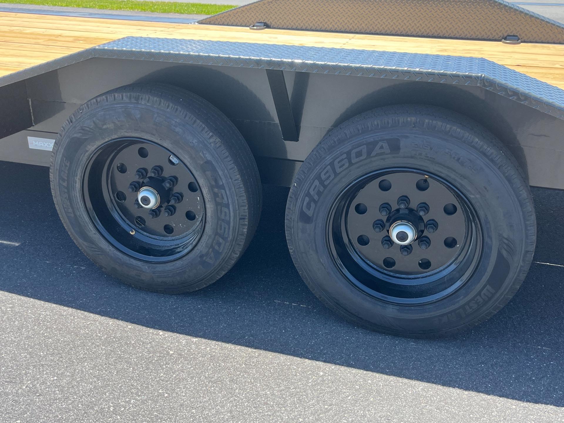 2026 MAXX-D T8X 8.5' x 24' 12
