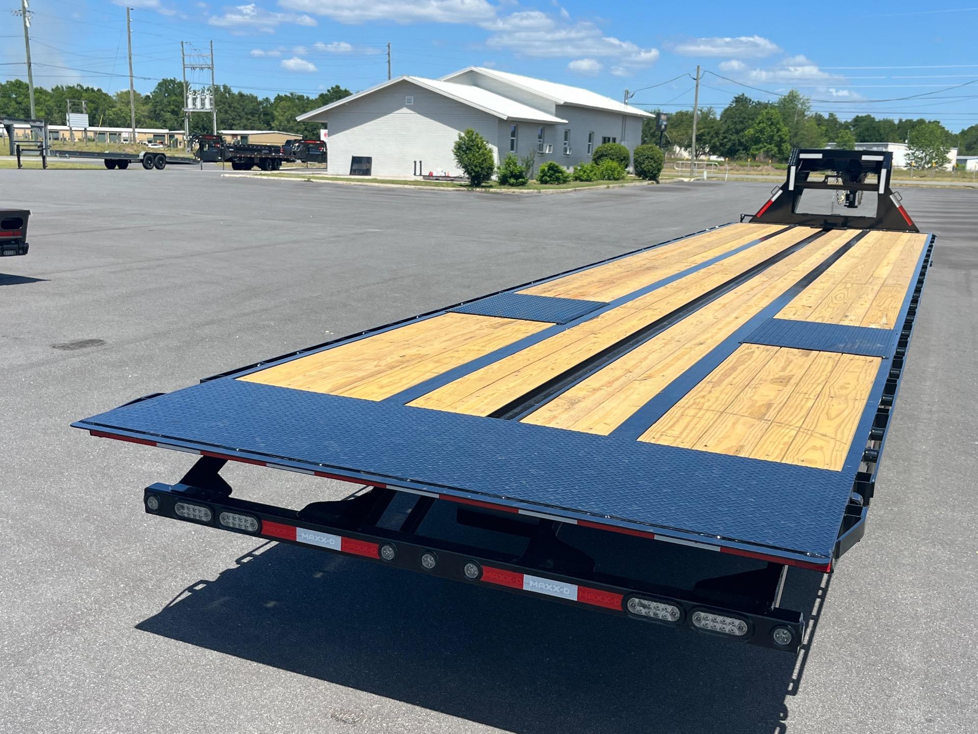 2026 MAXX-D TDX 8.5' x 40' 9