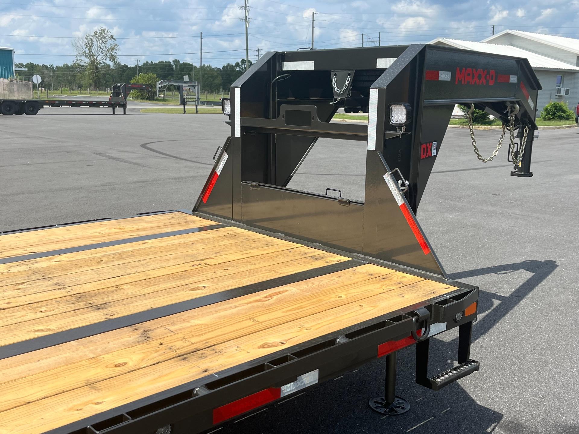 2026 MAXX-D YDX 8.5' x 32' 3