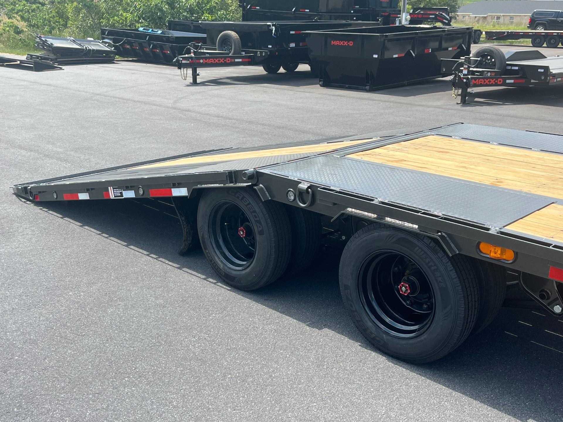 2026 MAXX-D YDX 8.5' x 32' 4