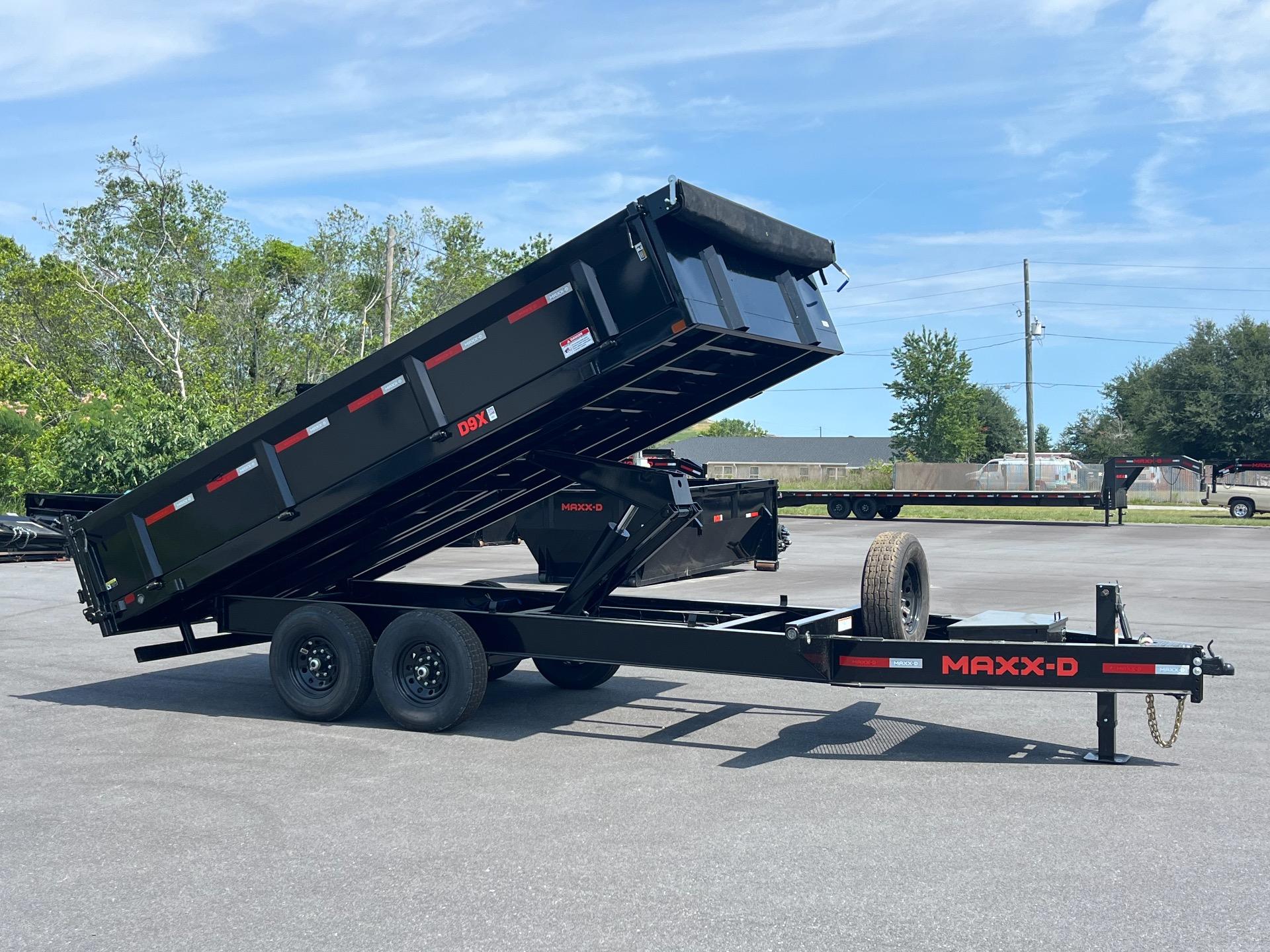 2026 MAXX-D D9X 8' x 16' (Folding Sides) 3