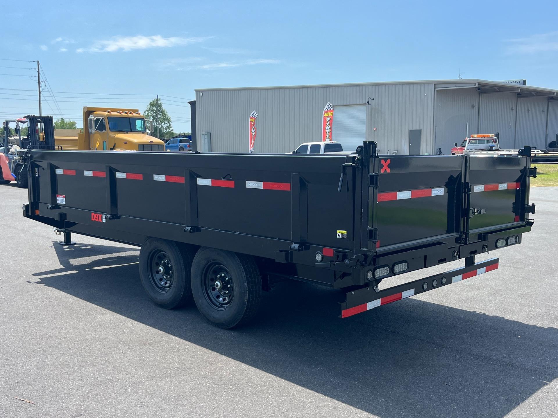2026 MAXX-D D9X 8' x 16' (Folding Sides) 14