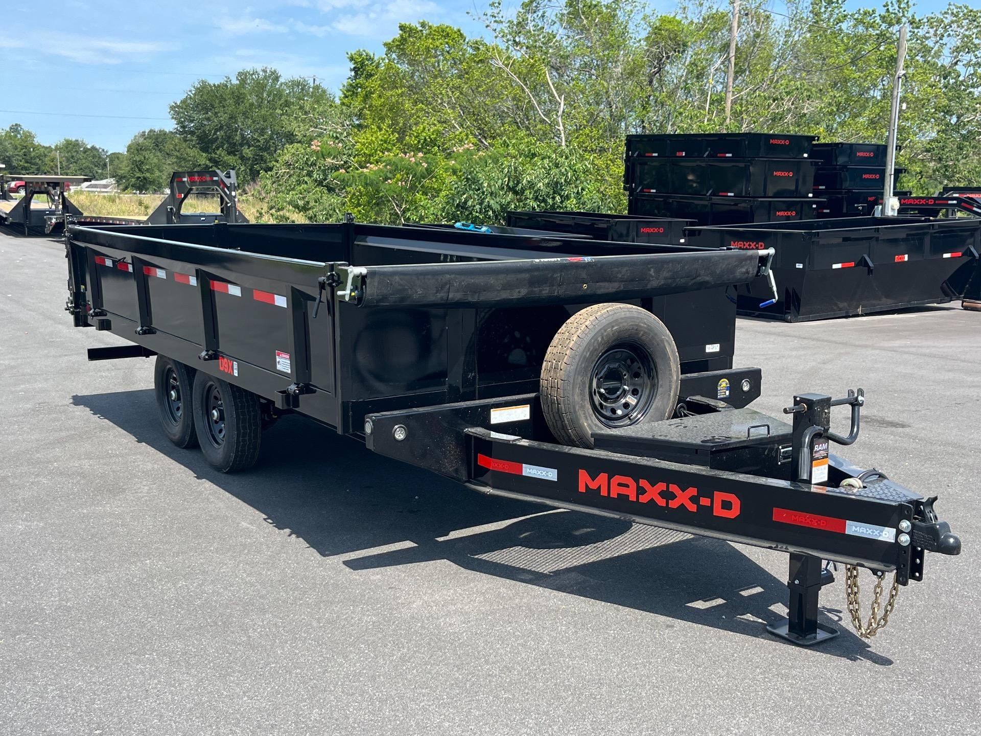 2026 MAXX-D D9X 8' x 16' (Folding Sides) 12