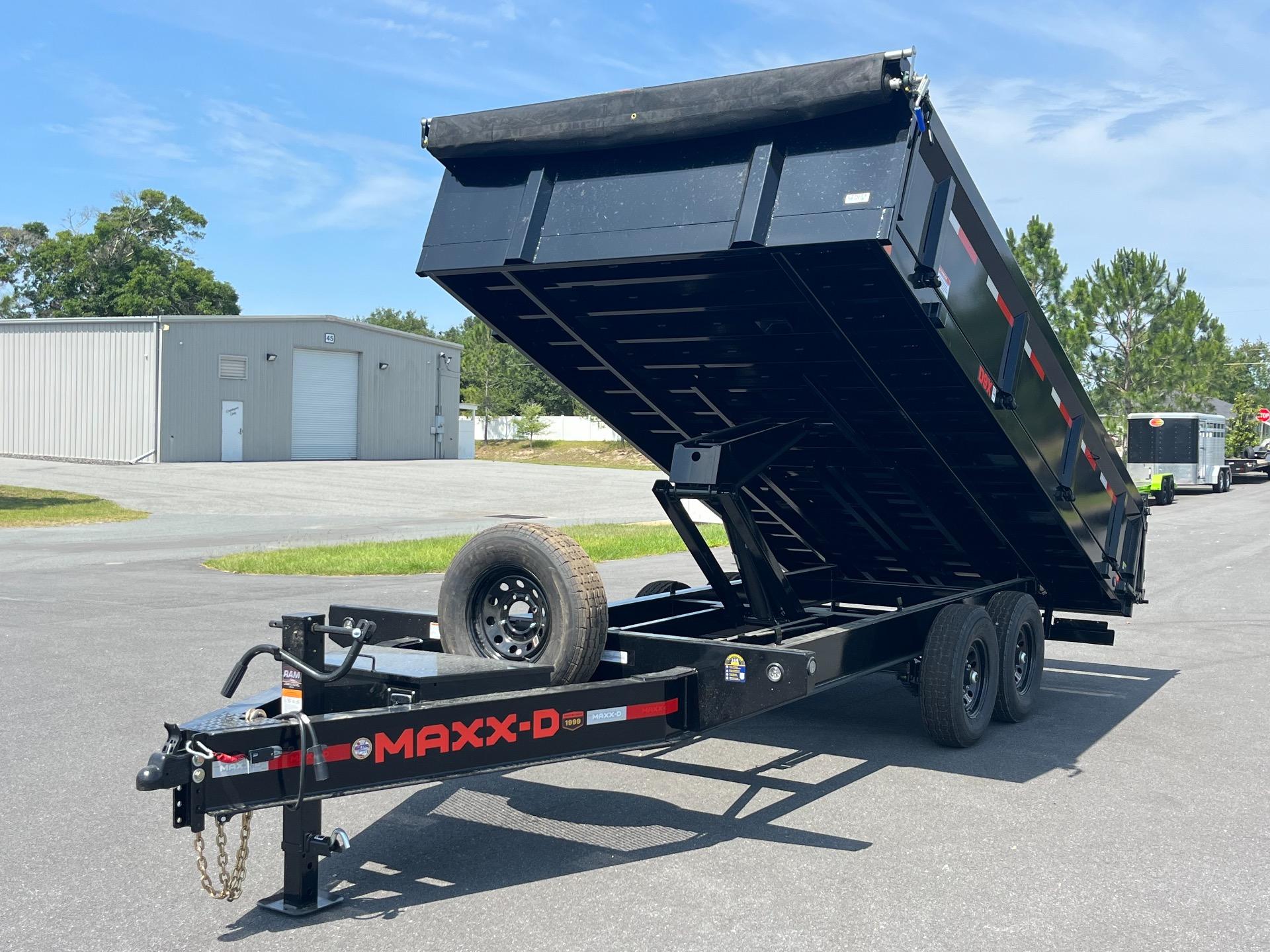 2026 MAXX-D D9X 8' x 16' (Folding Sides) 8