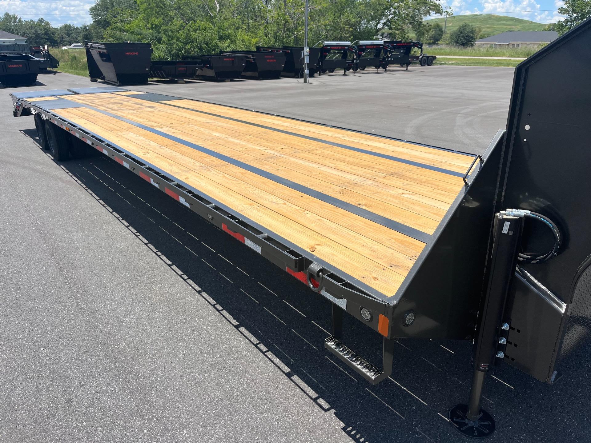 2026 MAXX-D LDX 8.5' x 40' 3