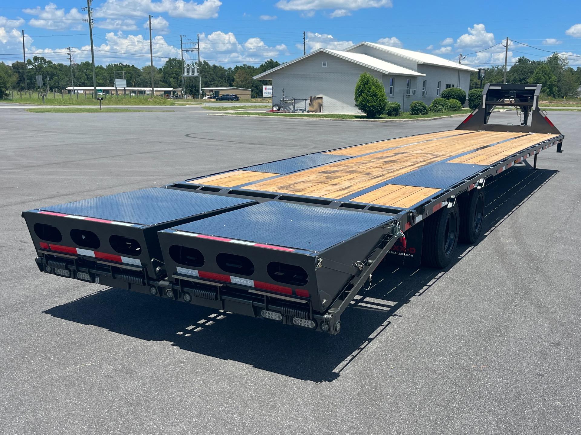 2026 MAXX-D LDX 8.5' x 40' 5