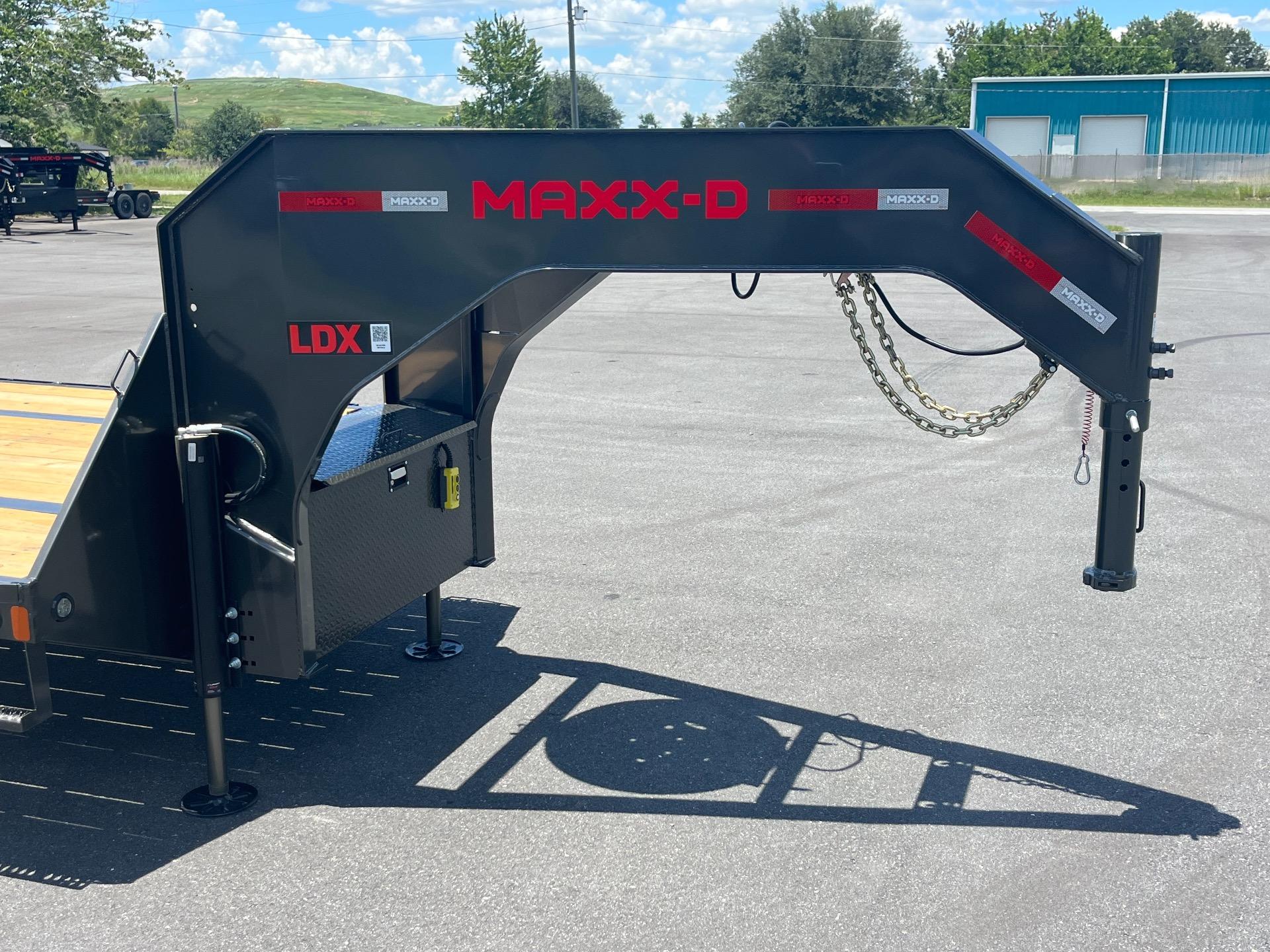 2026 MAXX-D LDX 8.5' x 40' 2