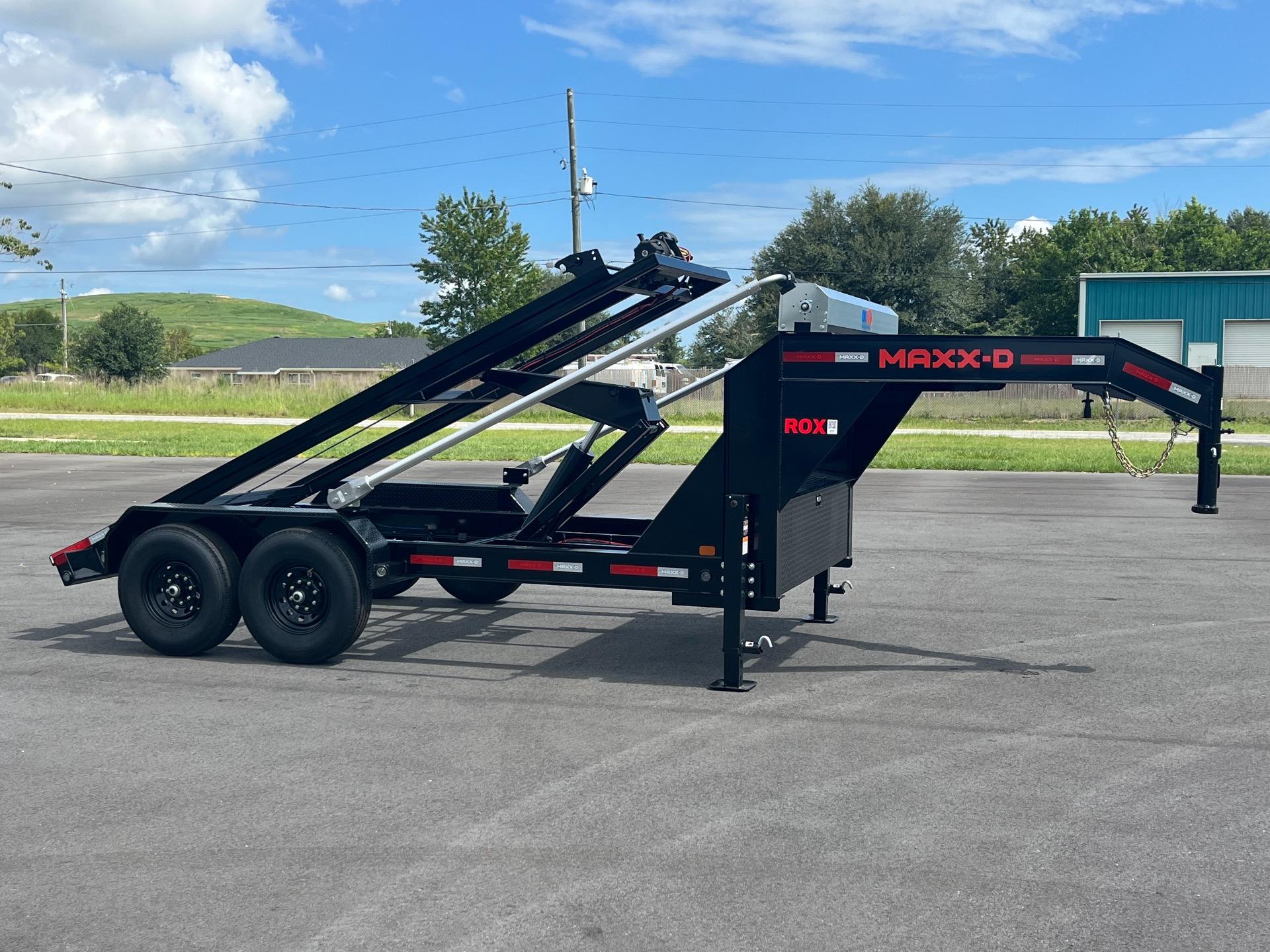 2026 MAXX-D 14' Roll Off 3