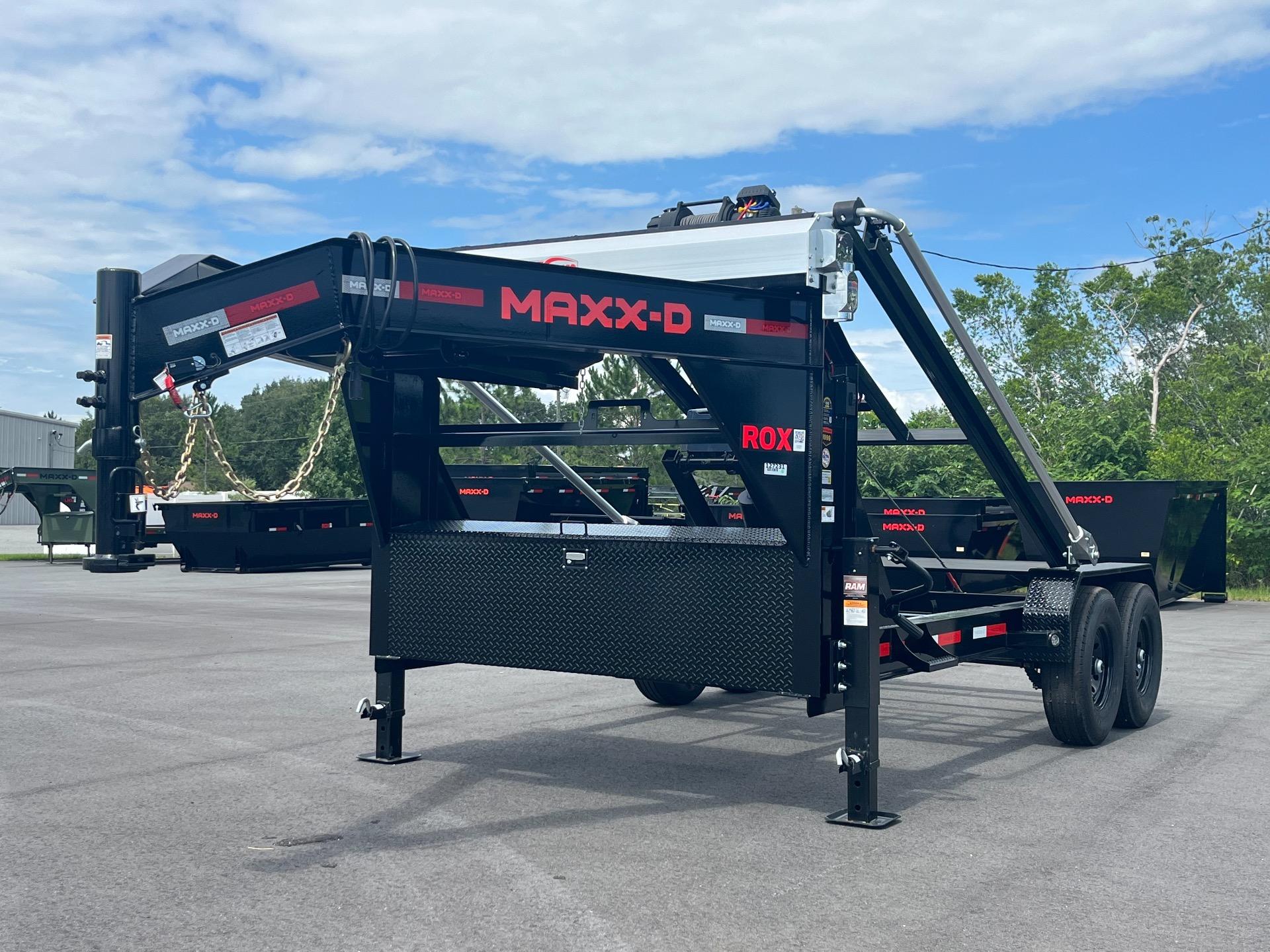 2026 MAXX-D 14' Roll Off 1