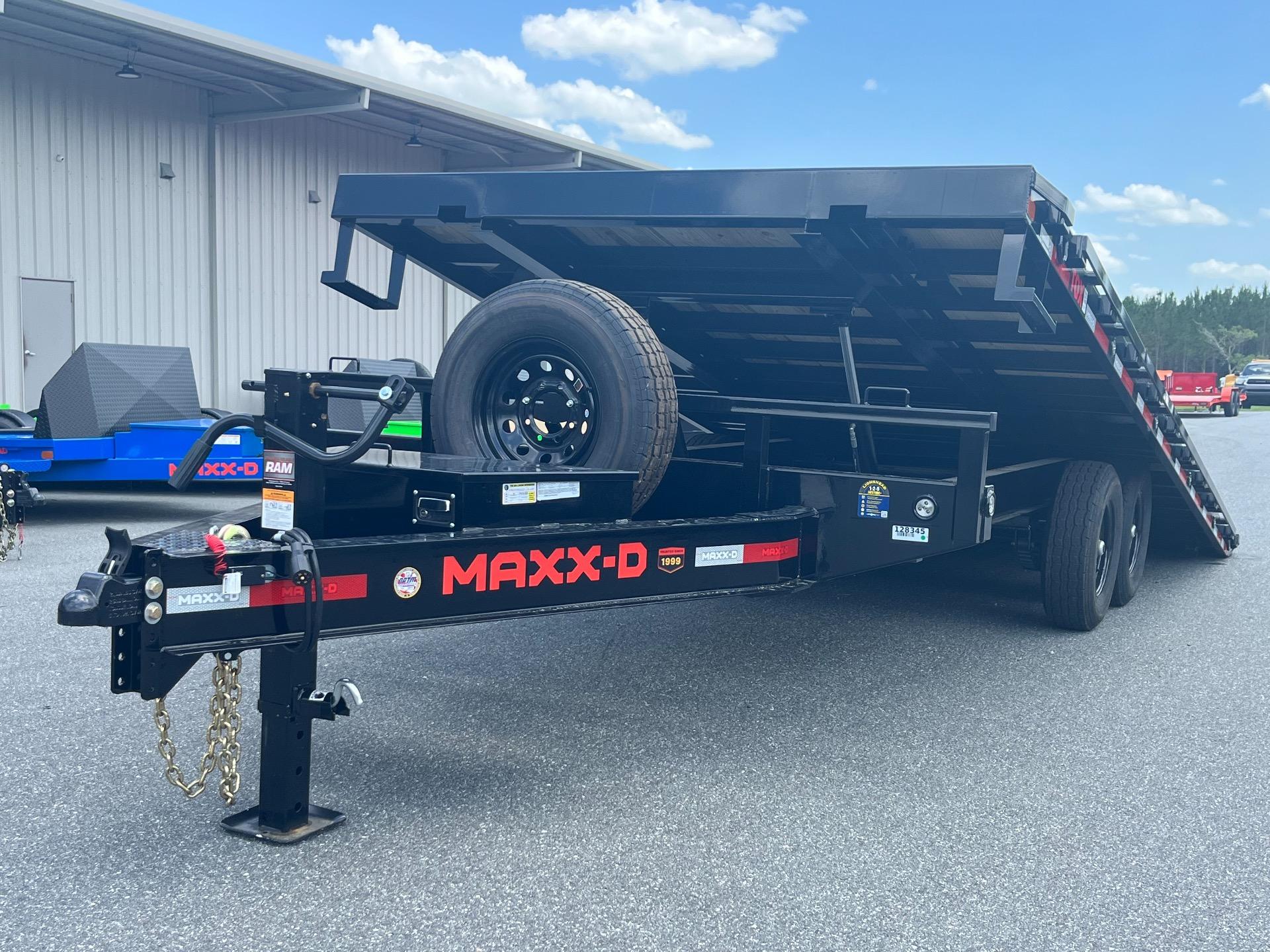 2026 MAXX-D TOX 8.5' x 22' 5