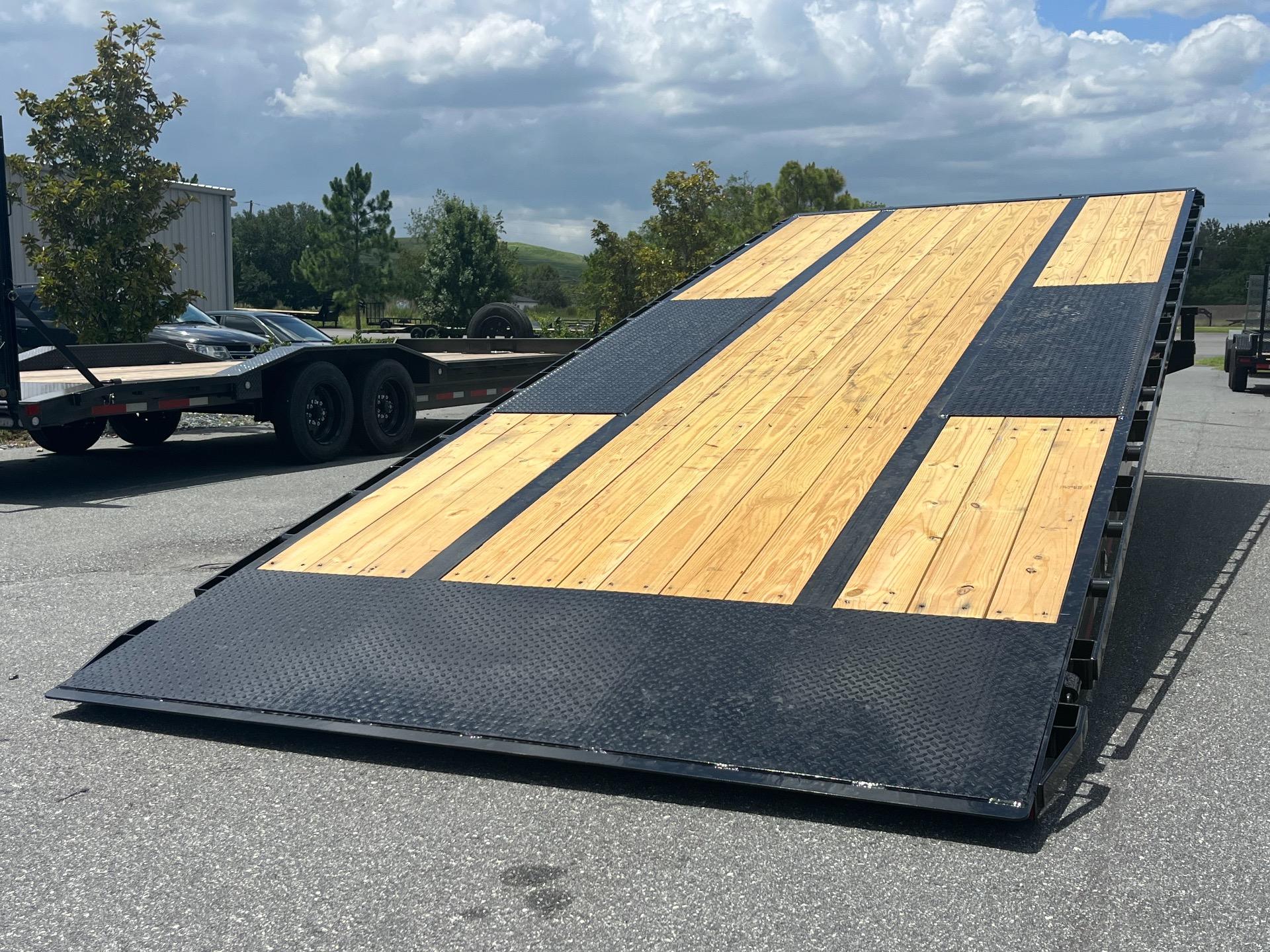 2026 MAXX-D TOX 8.5' x 22' 3