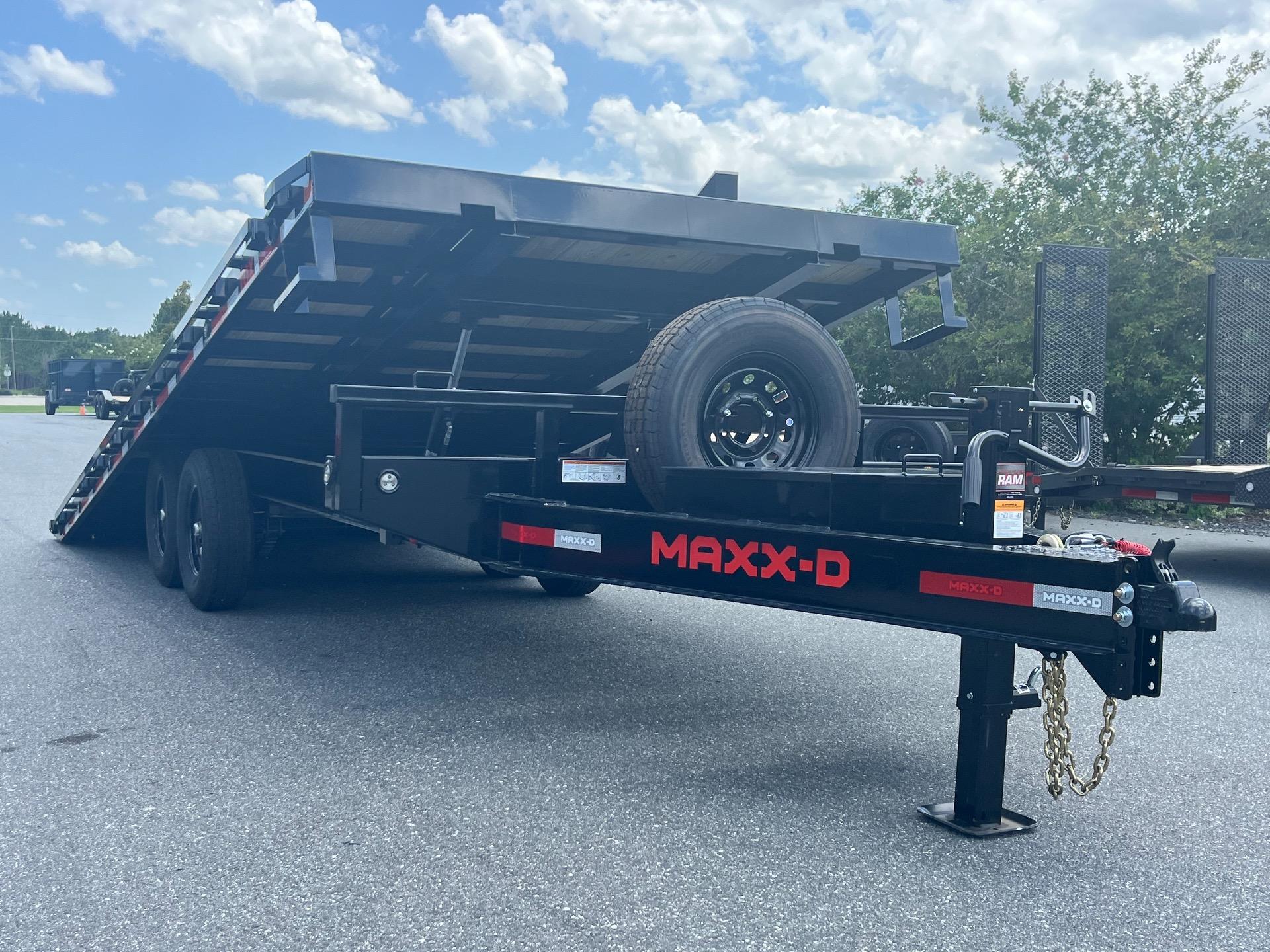 2026 MAXX-D TOX 8.5' x 22' 4