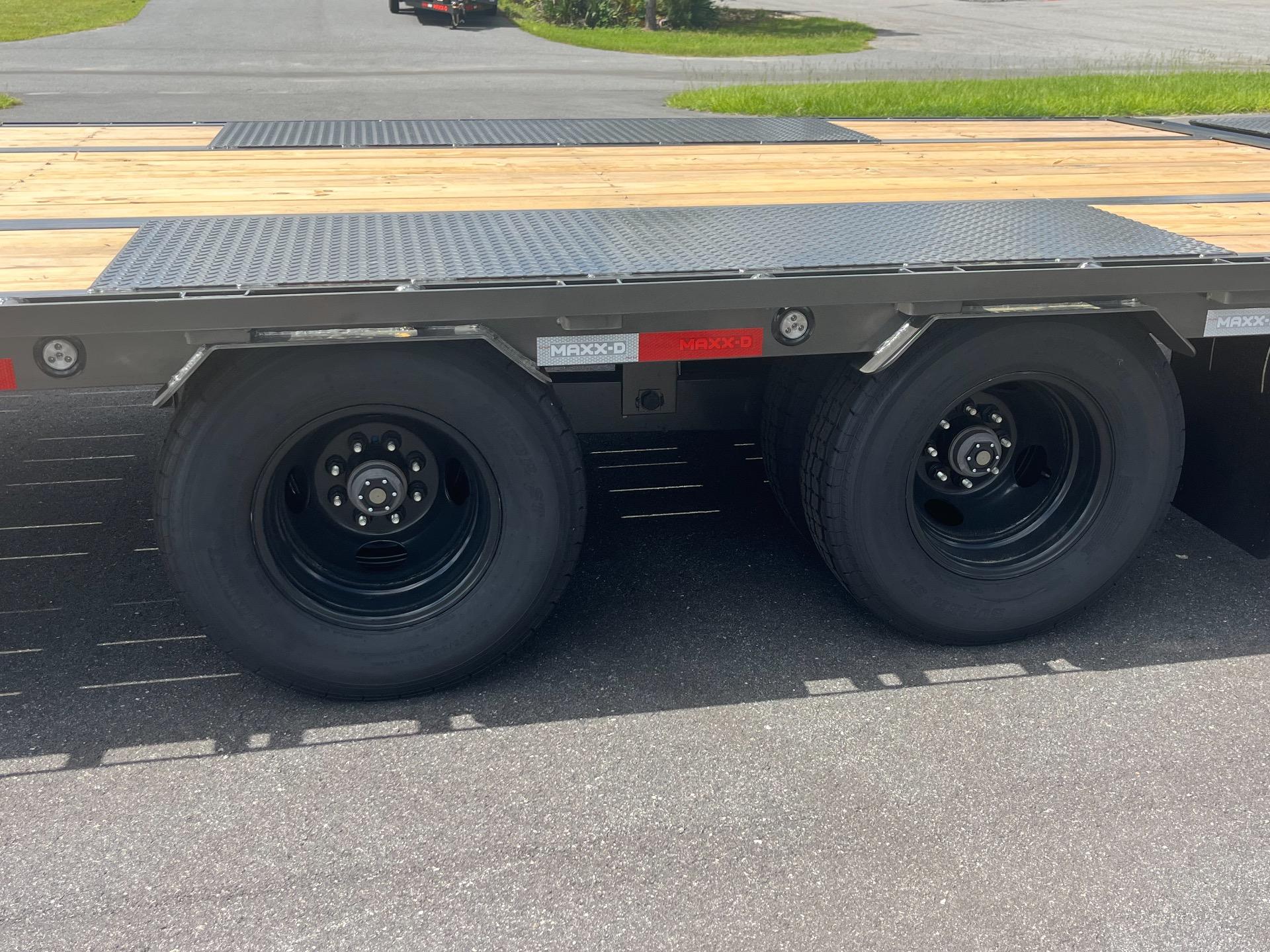 2026 MAXX-D LKX 8.5' x 40' 3