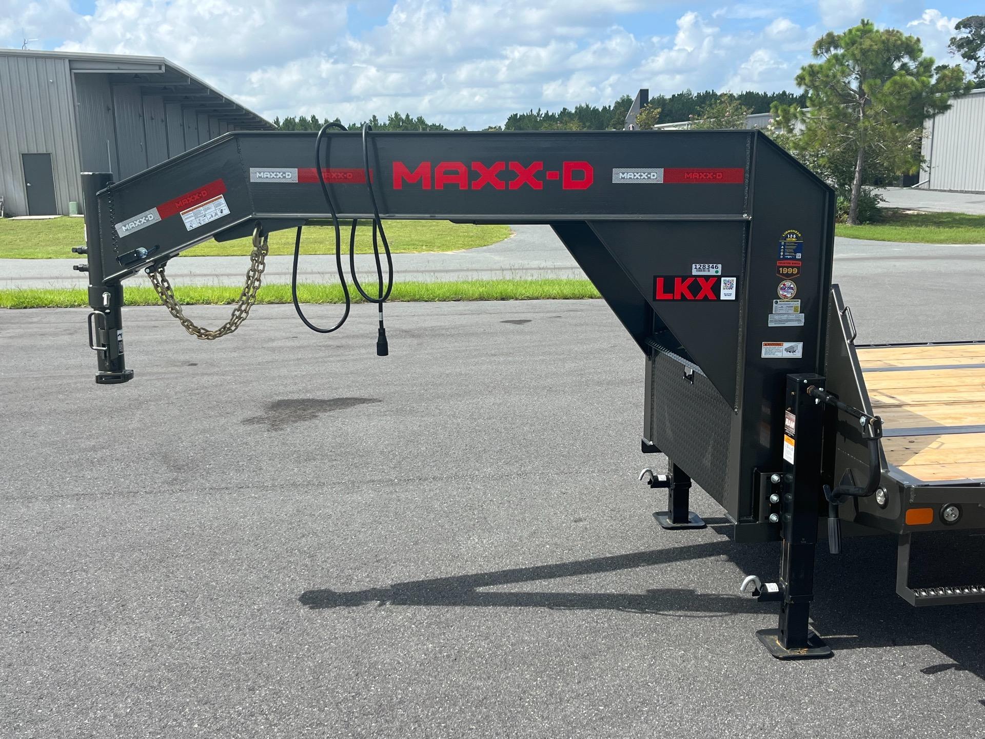 2026 MAXX-D LKX 8.5' x 40' 1