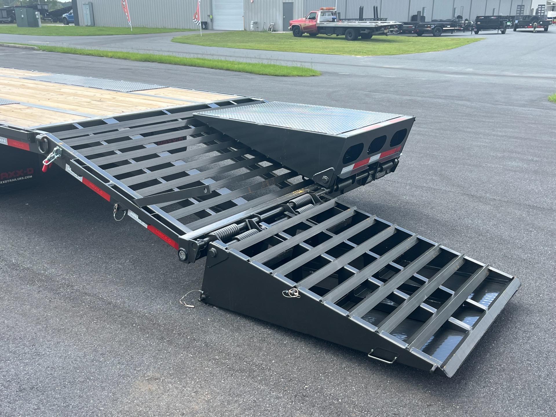 2026 MAXX-D LKX 8.5' x 40' 6