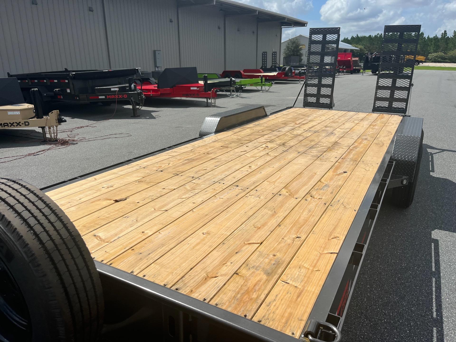 2026 MAXX-D C8X 7' x 22' 5