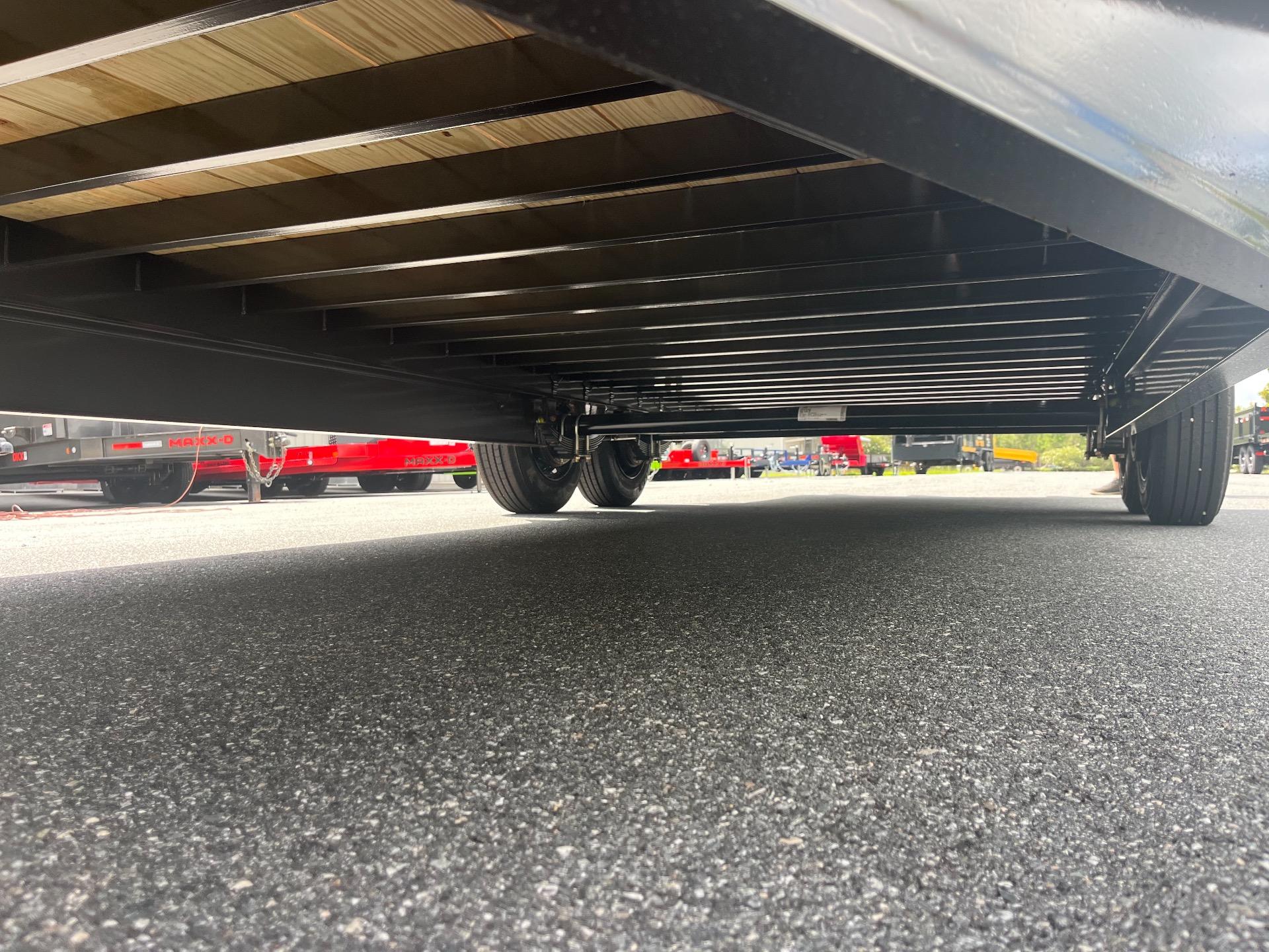 2026 MAXX-D C8X 7' x 22' 11