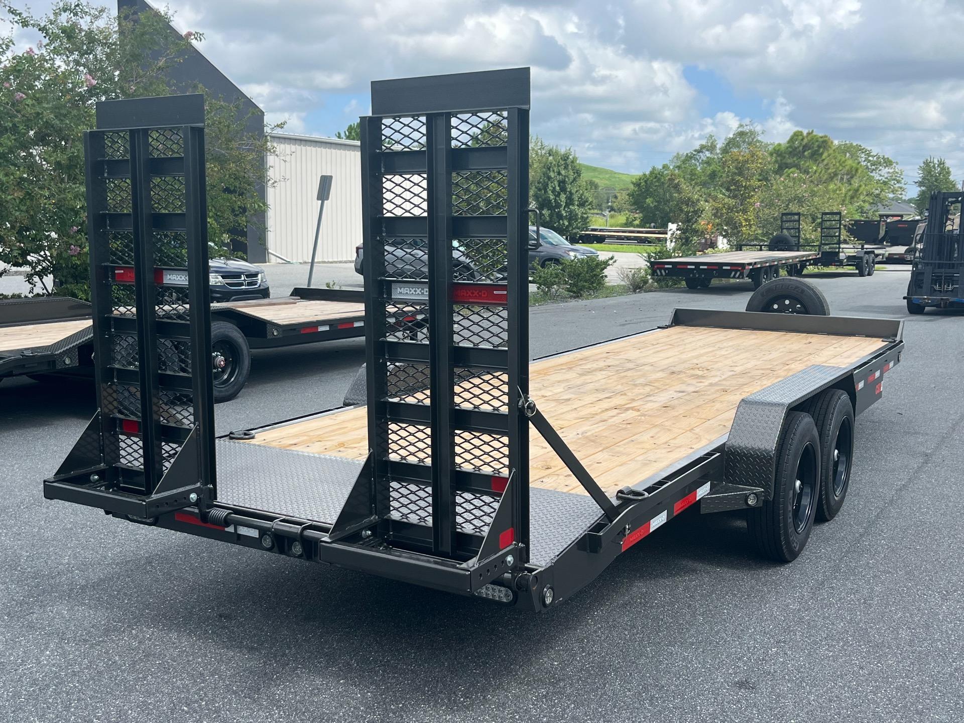 2026 MAXX-D C8X 7' x 22' 10