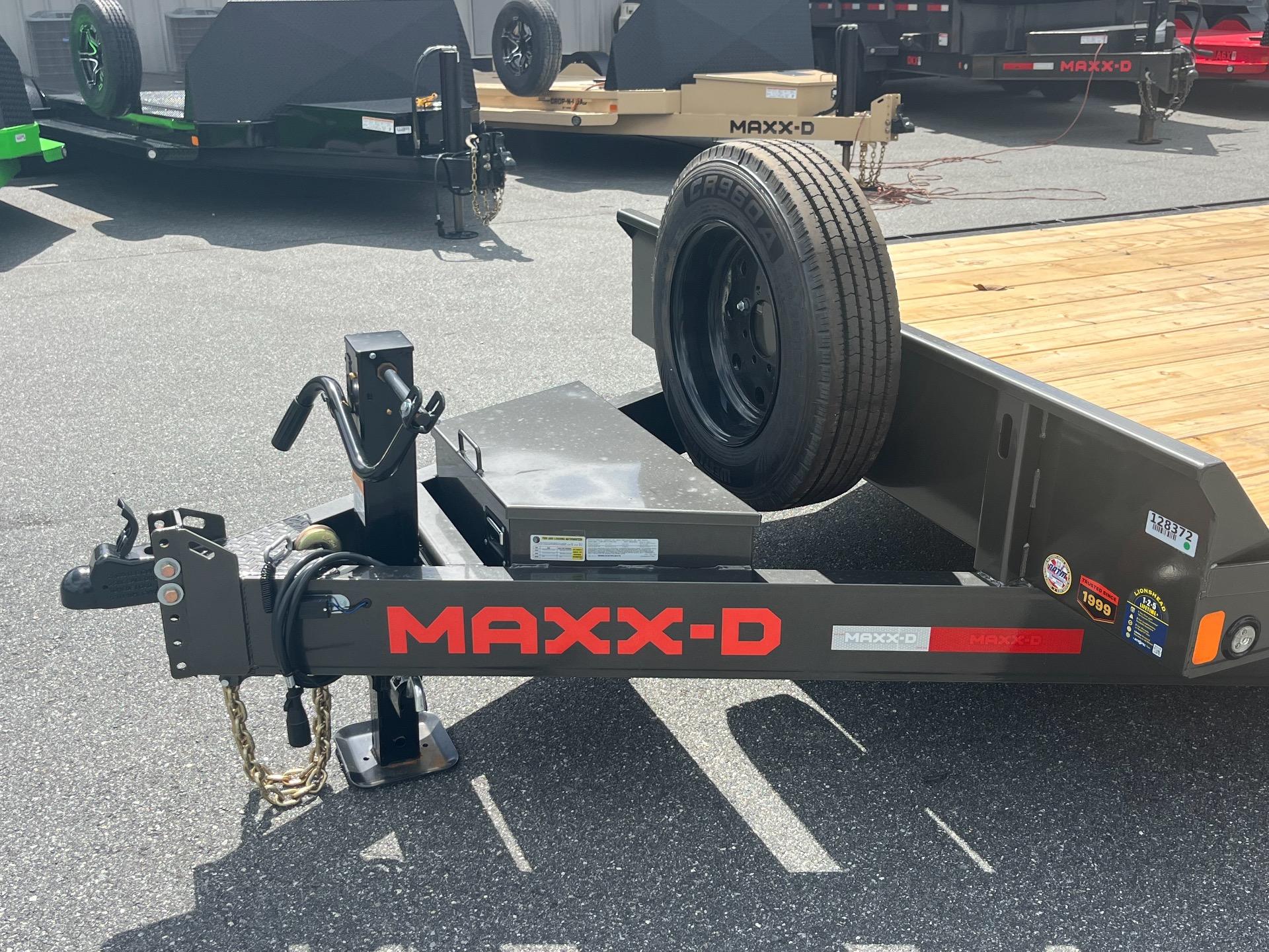 2026 MAXX-D C8X 7' x 22' 3