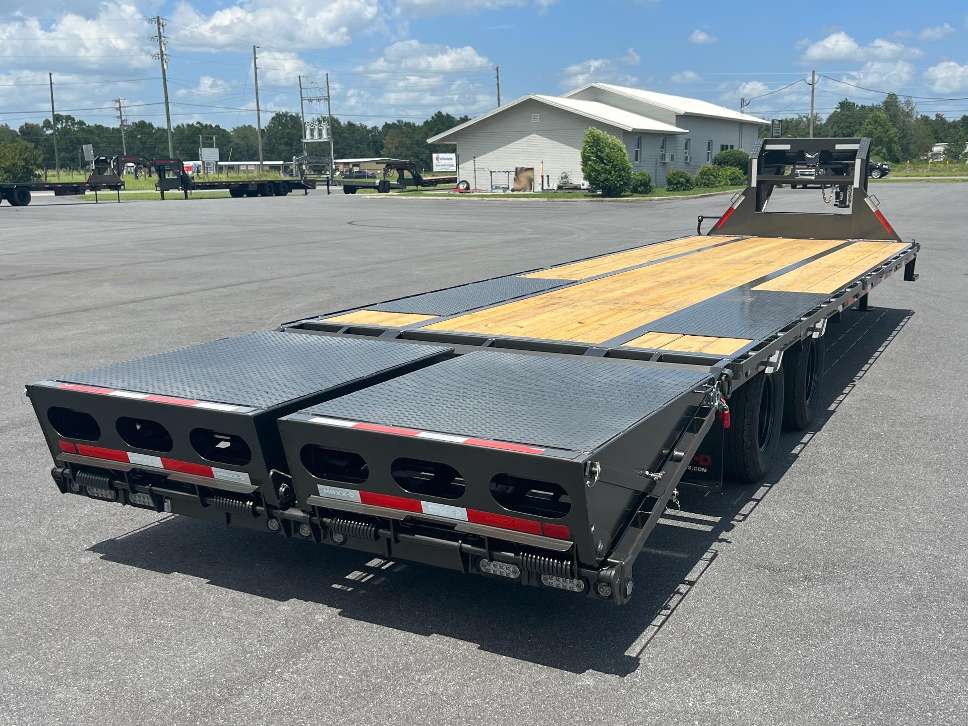 2026 MAXX-D LKX 8.5' x 30' 5
