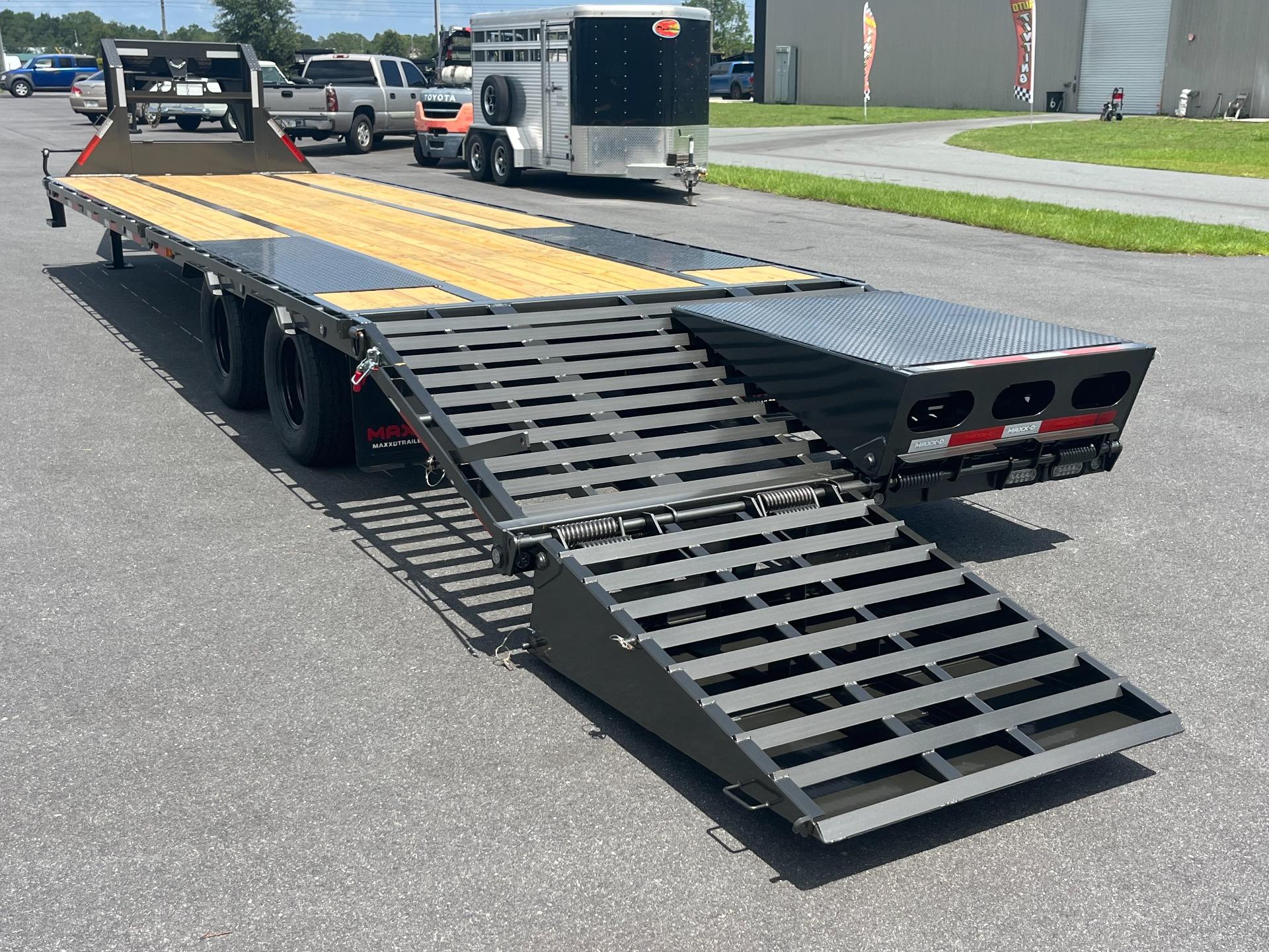 2026 MAXX-D LKX 8.5' x 30' 8