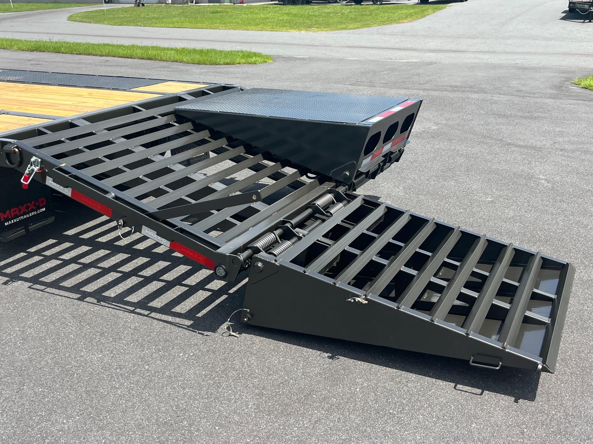 2026 MAXX-D LKX 8.5' x 30' 7