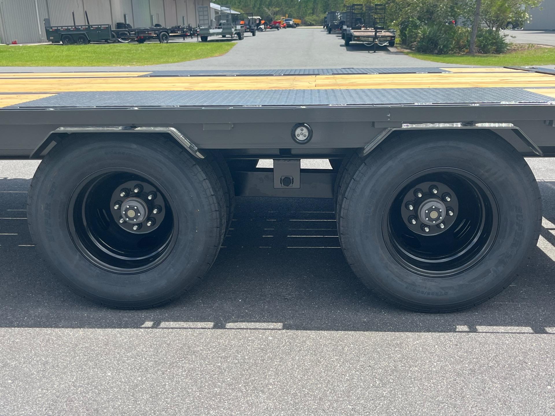 2026 MAXX-D LKX 8.5' x 30' 9