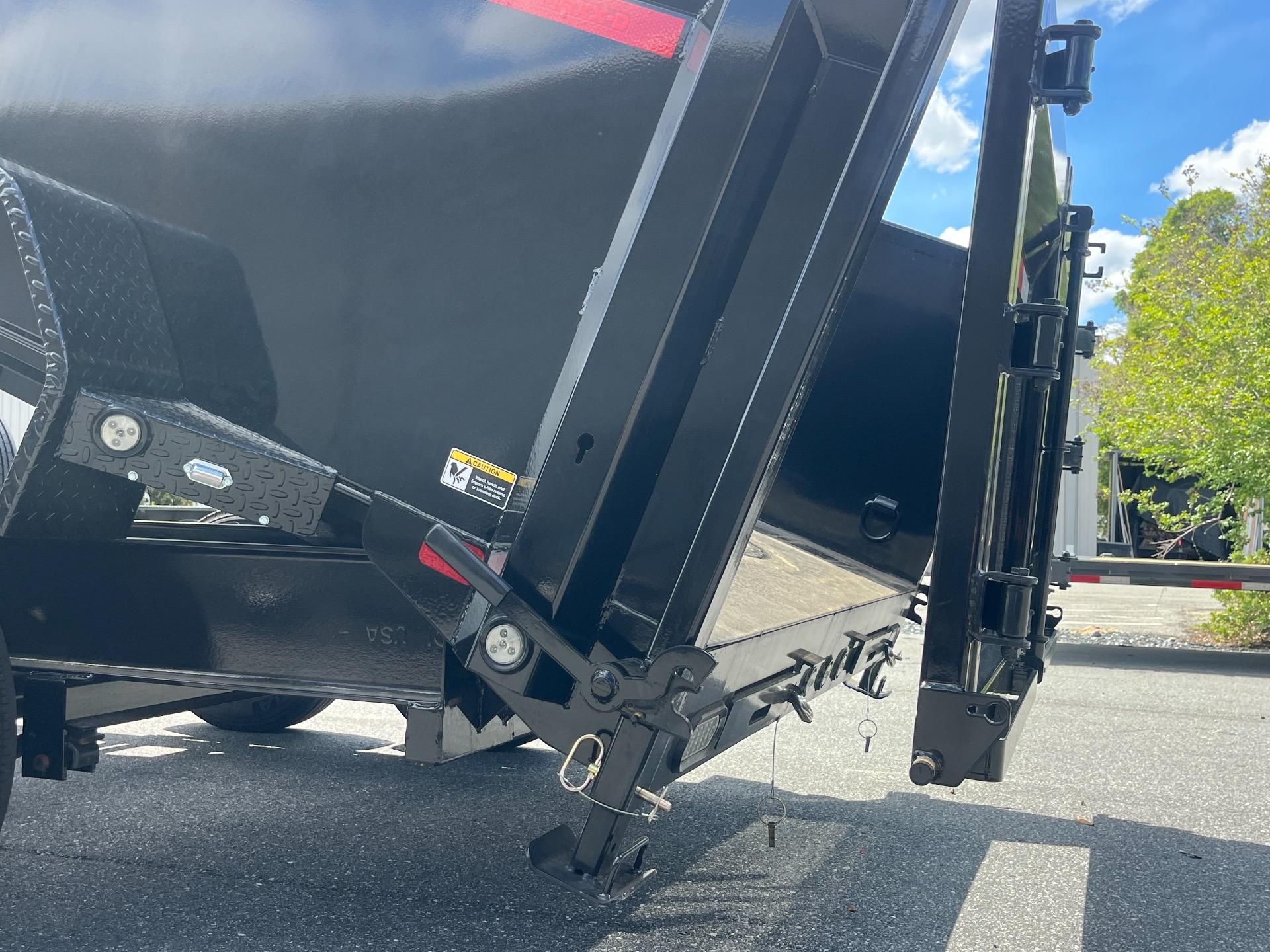 2026 MAXX-D DTX 7' x 14' (3' Sides) 8