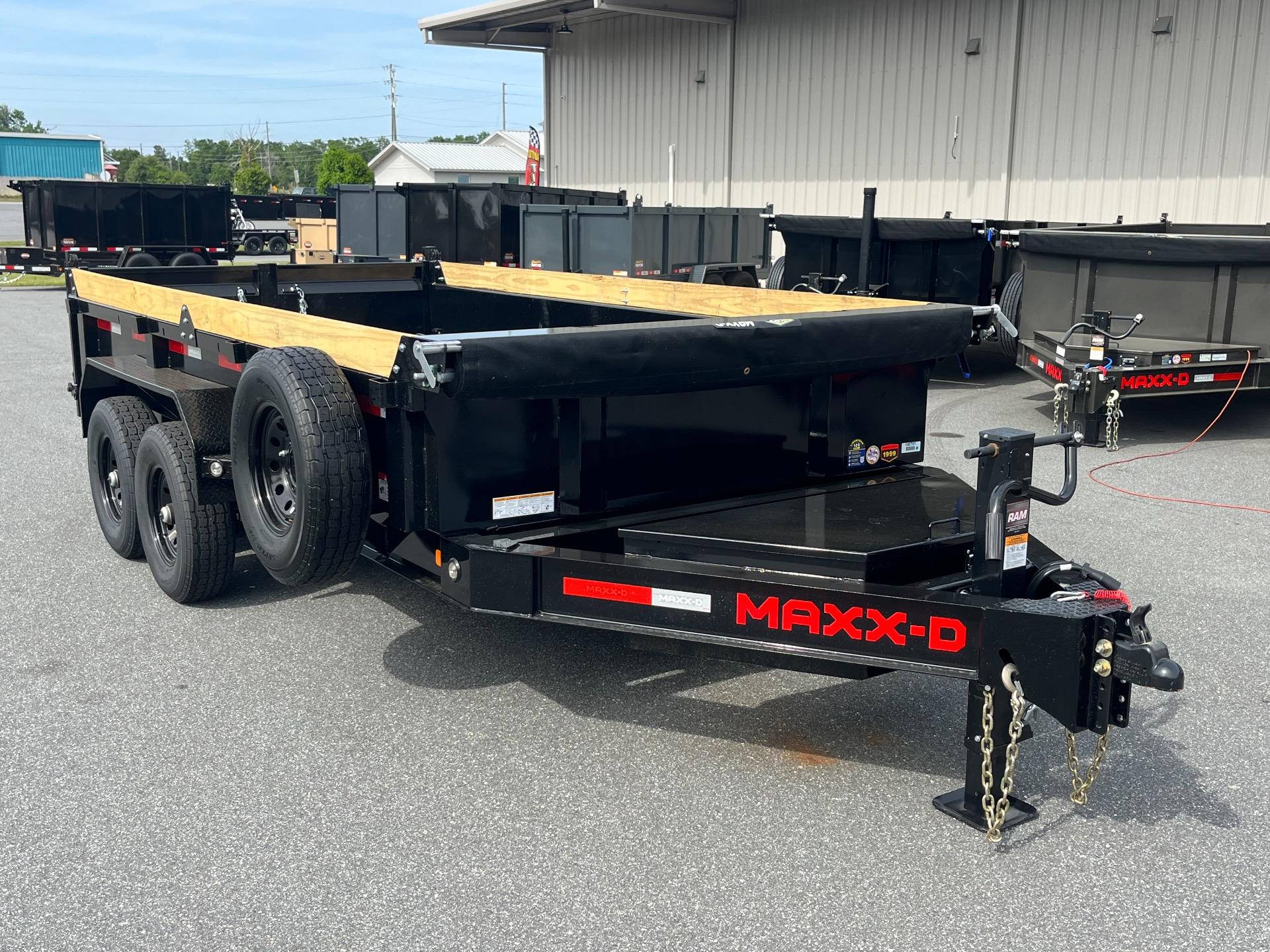 2026 MAXX-D DKX 7' x 14' (2' Sides) 7