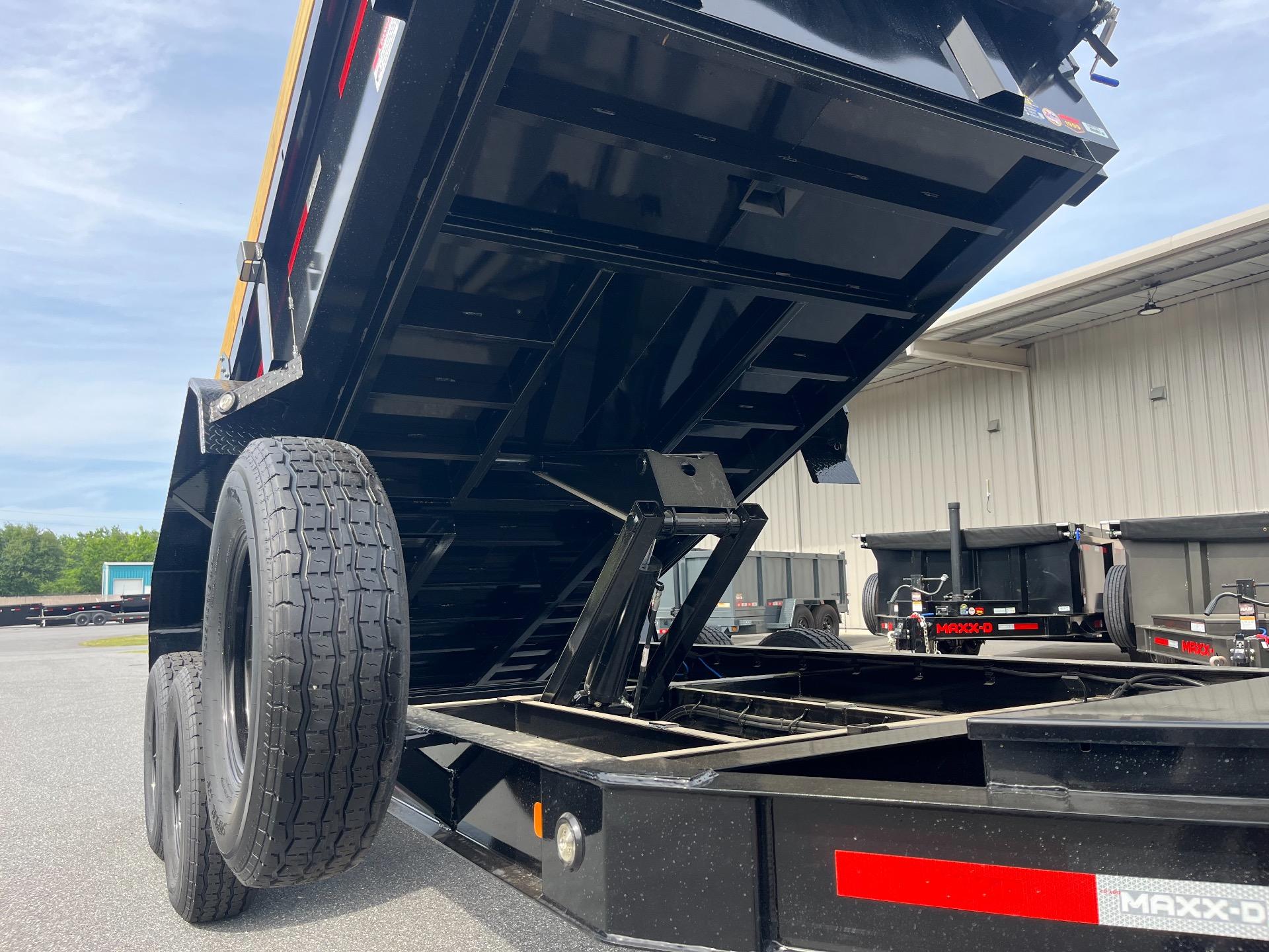 2026 MAXX-D DKX 7' x 14' (2' Sides) 2