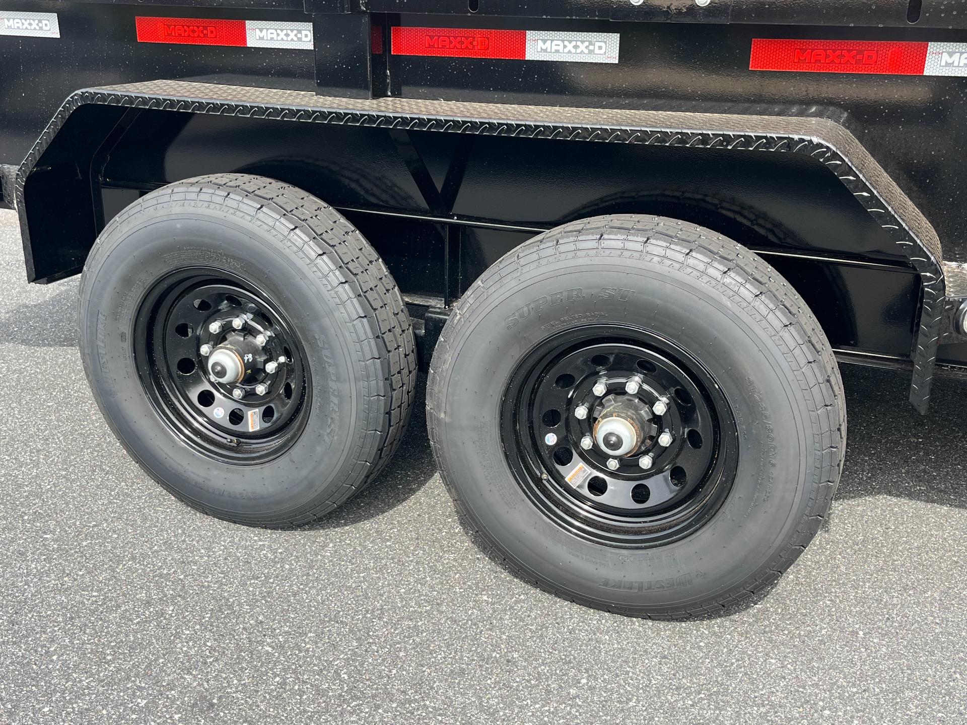 2026 MAXX-D DKX 7' x 14' (2' Sides) 8