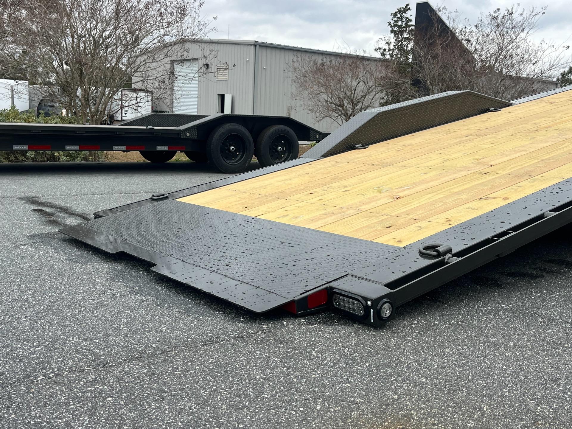 2026 MAXX-D T8X 8.5' x 24' 4