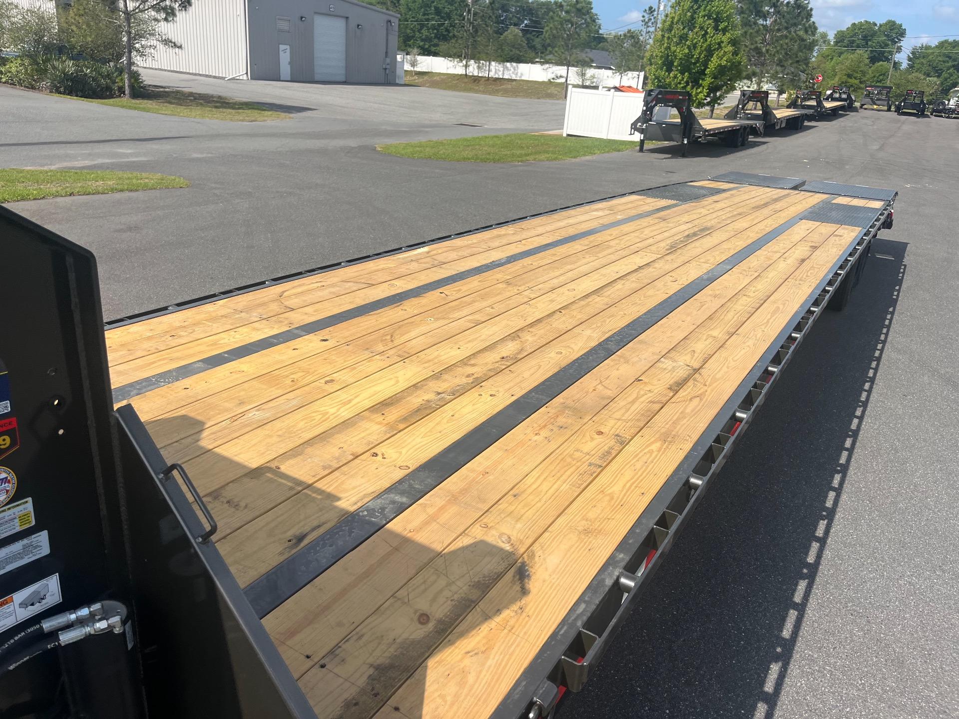 2026 MAXX-D 40' Flatbed Trailer (15K Axles) 5