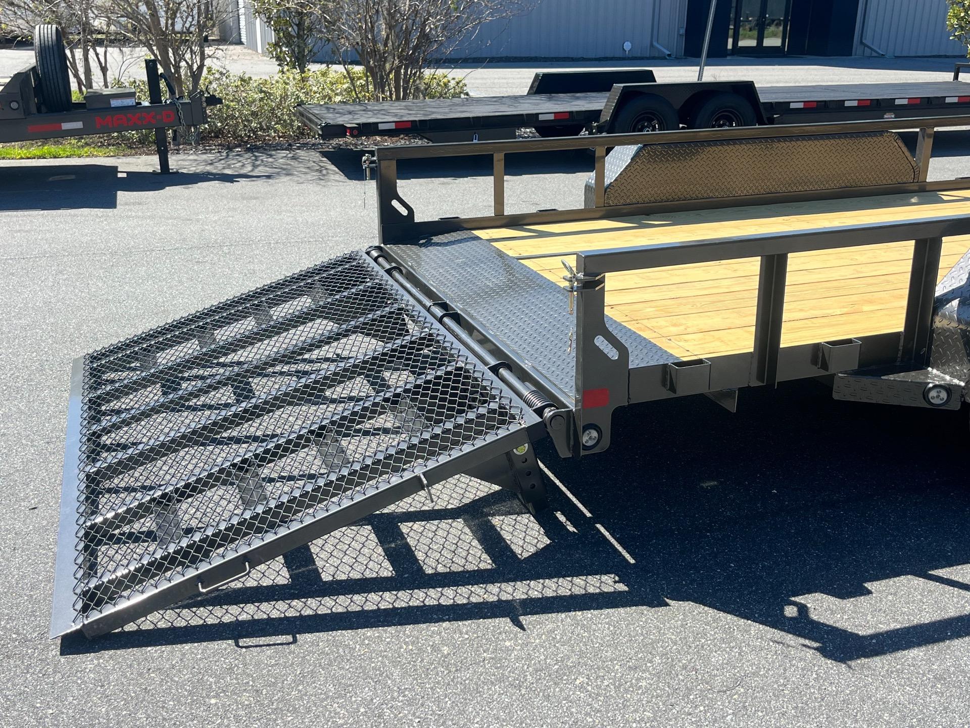 2026 MAXX-D 7' x 18' U4X 10