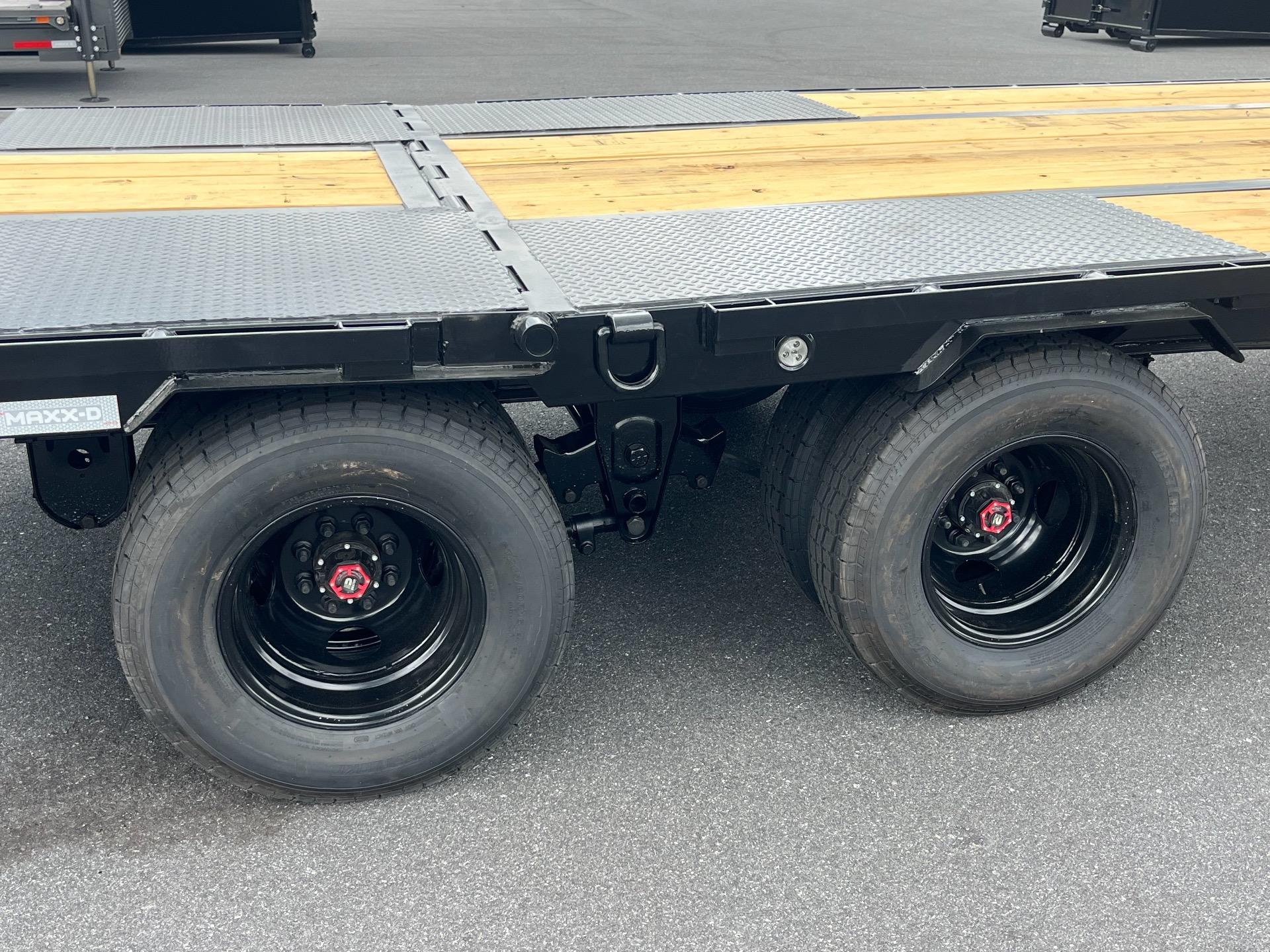 2026 MAXX-D YDX 8.5' x 32' 10