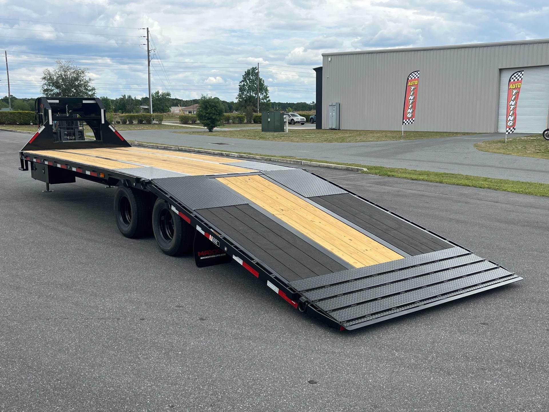 2026 MAXX-D YDX 8.5' x 32' 7