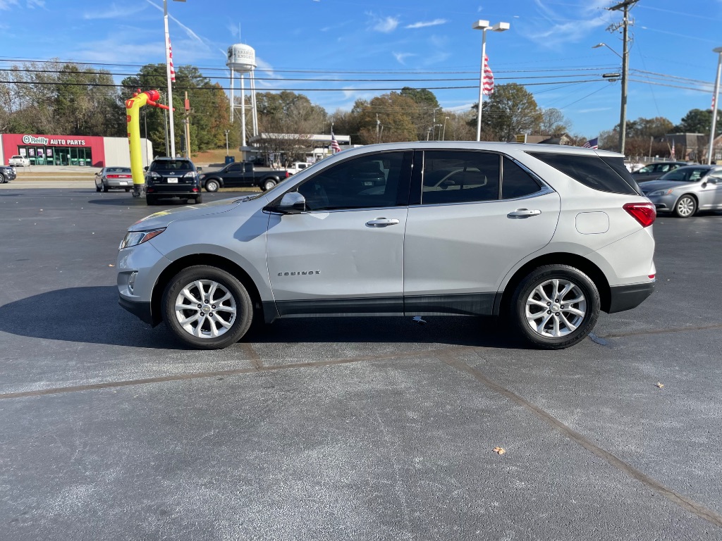 2019 Chevrolet Equinox LT photo 3