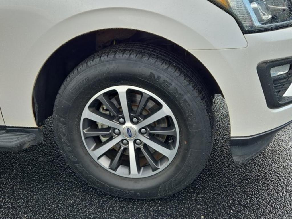 2018 Ford Expedition XLT photo 4
