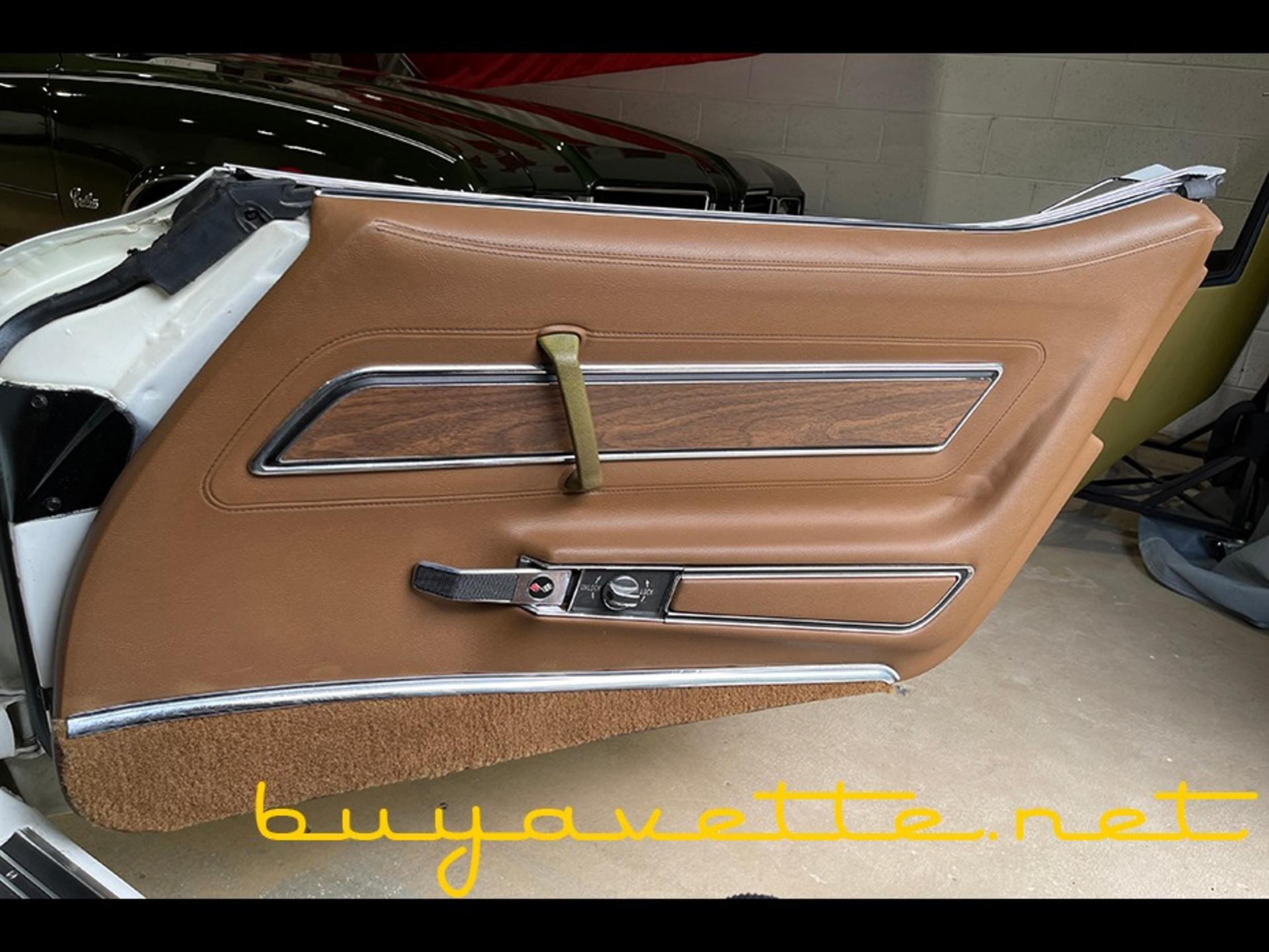1971 Corvette Coupe picture #27