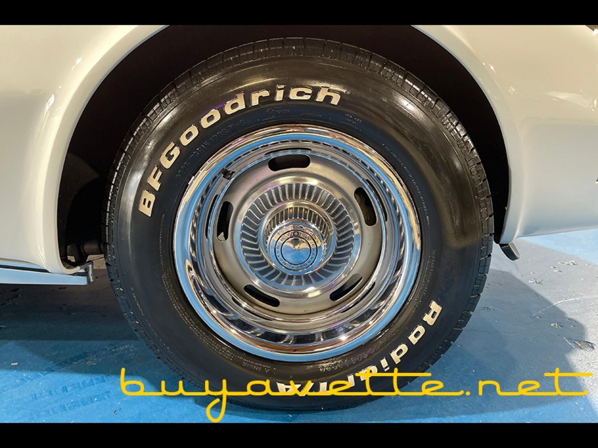 1975 Corvette Convertible picture #11