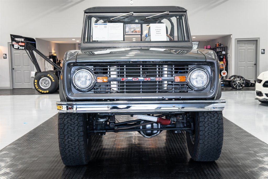 1973 Ford Bronco 8